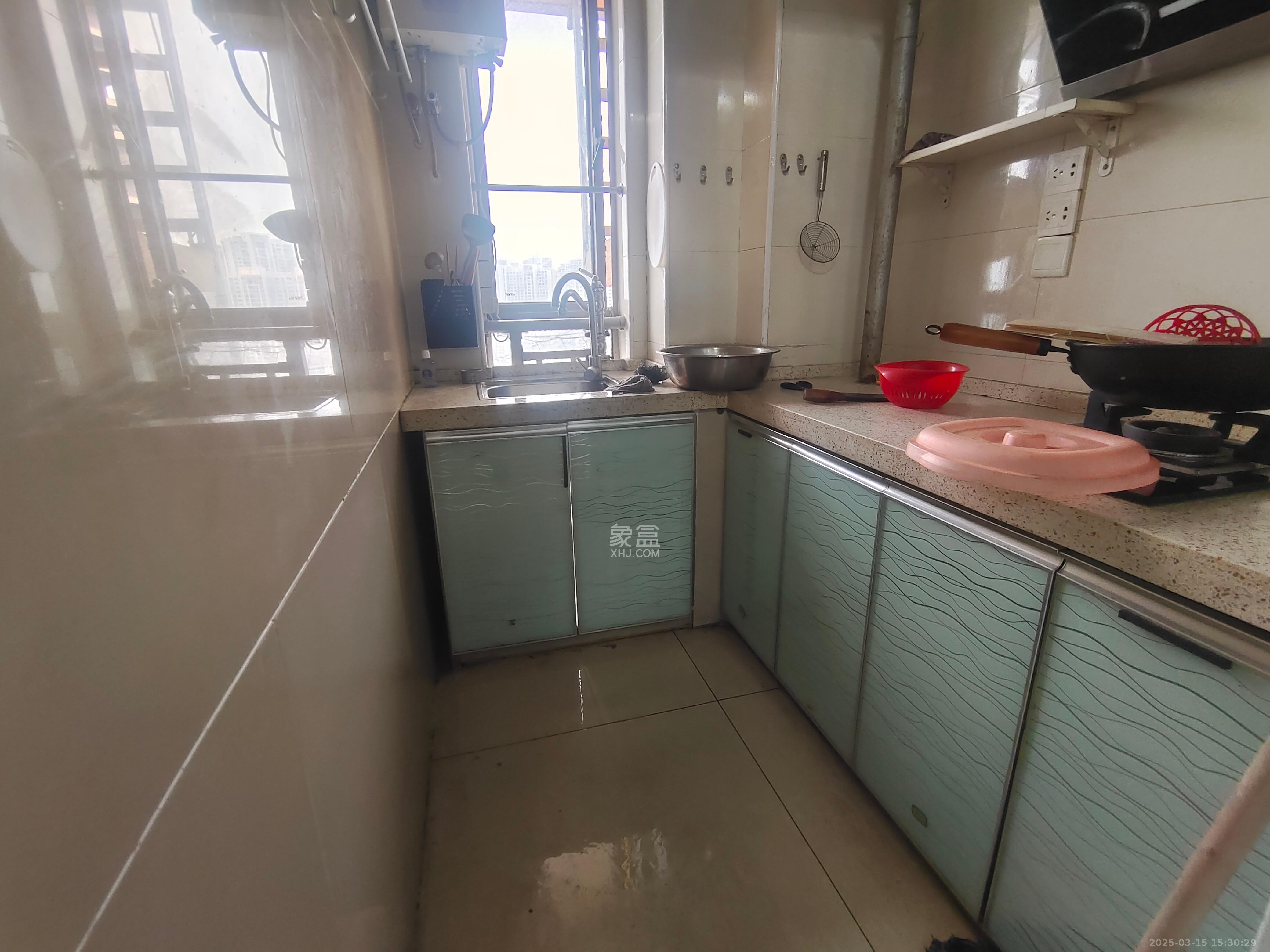 新天地步步高 1室1厅1卫 1100.0元/月 新天地步步高 1室1厅1卫 1100.0元/月室内图