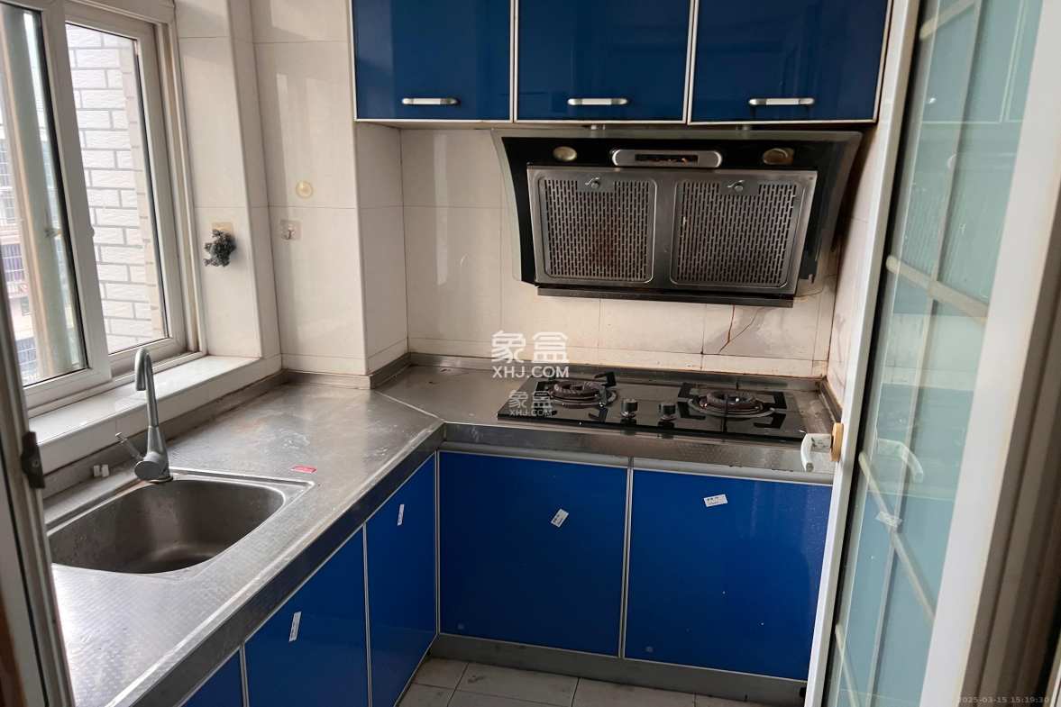 金麓西岸和苑  2室2厅1卫    1200.0元/月 金麓西岸和苑  2室2厅1卫    1200.0元/月室内图