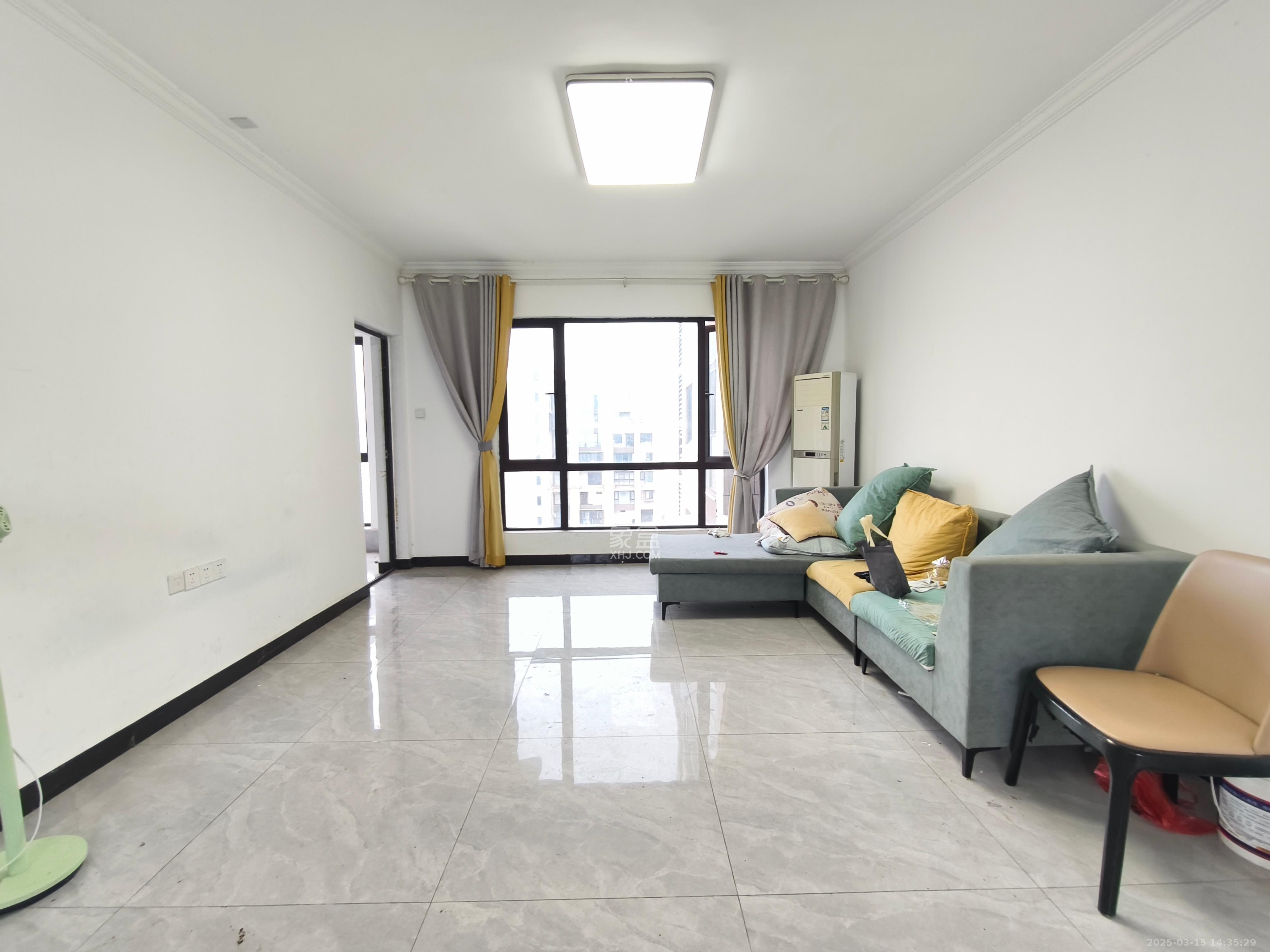 星湖湾二期高层 4室2厅2卫 3000.0元/月 星湖湾二期高层 4室2厅2卫 3000.0元/月室内图