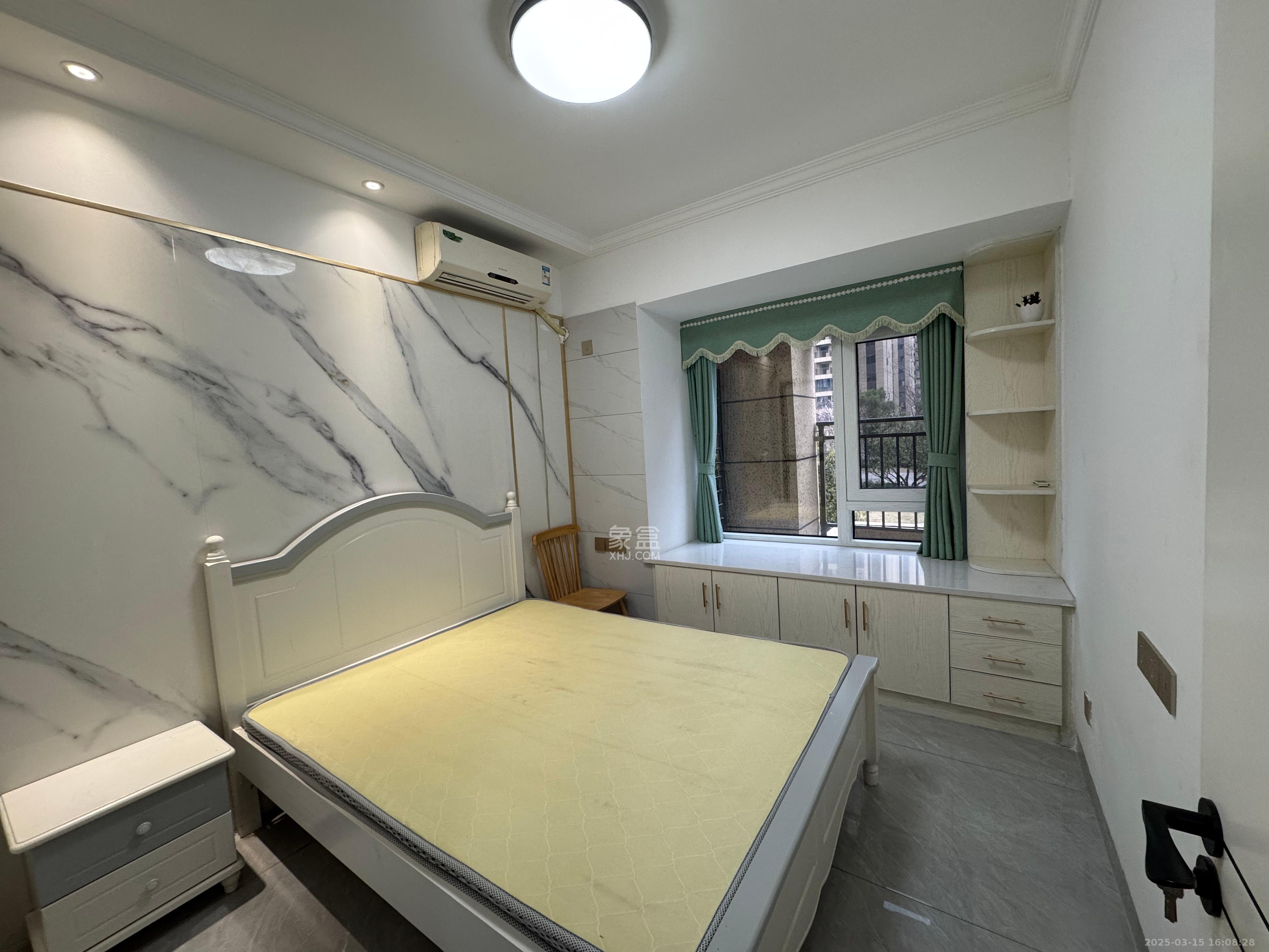 保利东郡 3室2厅1卫 1680.0元/月 保利东郡 3室2厅1卫 1680.0元/月室内图