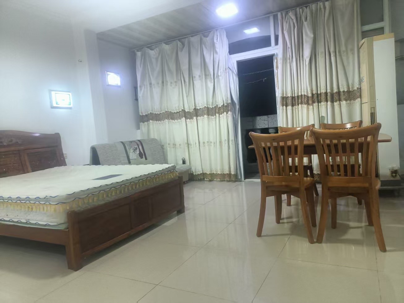 颐和美景花园 1室0厅1卫 1000.0元/月 颐和美景花园 1室0厅1卫 1000.0元/月室内图