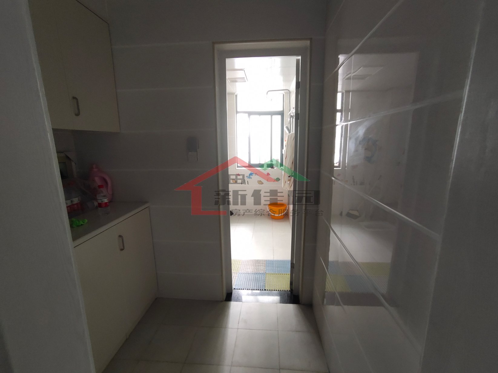 东城首座 3室2厅2卫 2200.0元/月 东城首座 3室2厅2卫 2200.0元/月室内图