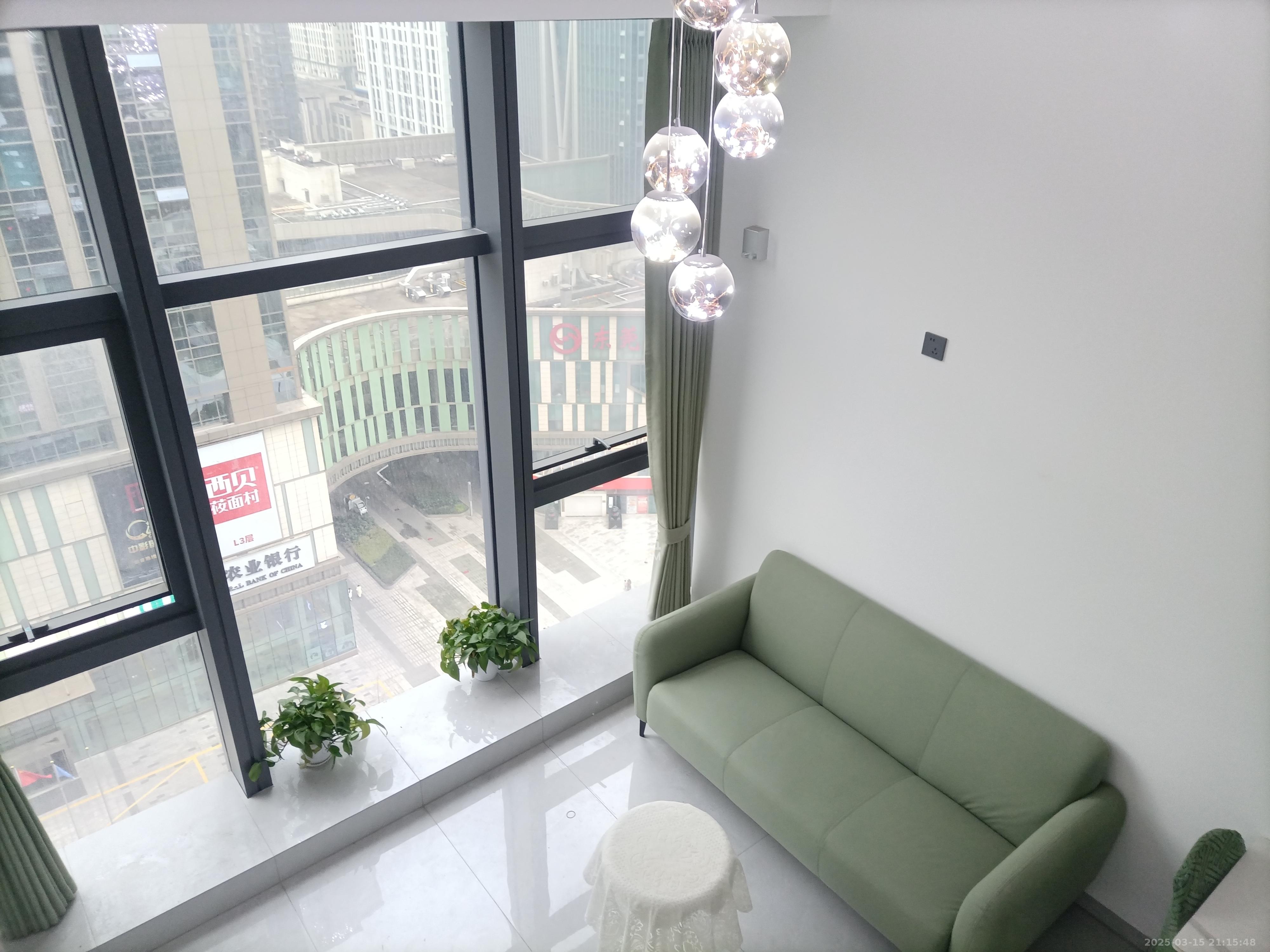 卓越中寰 2室1厅1卫 2100.0元/月 卓越中寰 2室1厅1卫 2100.0元/月室内图