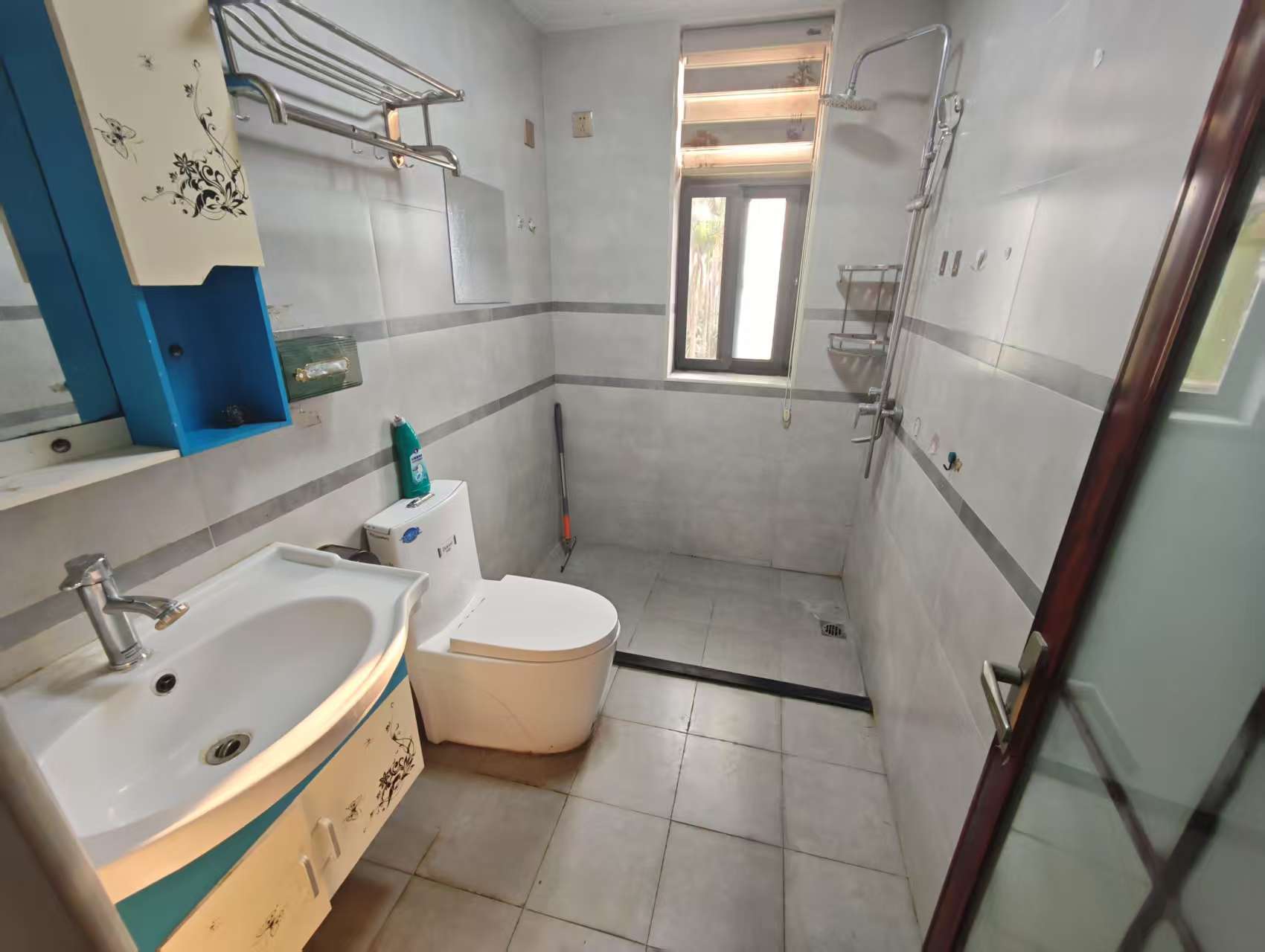 环强御景湾 3室2厅2卫 3500.0元/月 环强御景湾 3室2厅2卫 3500.0元/月室内图