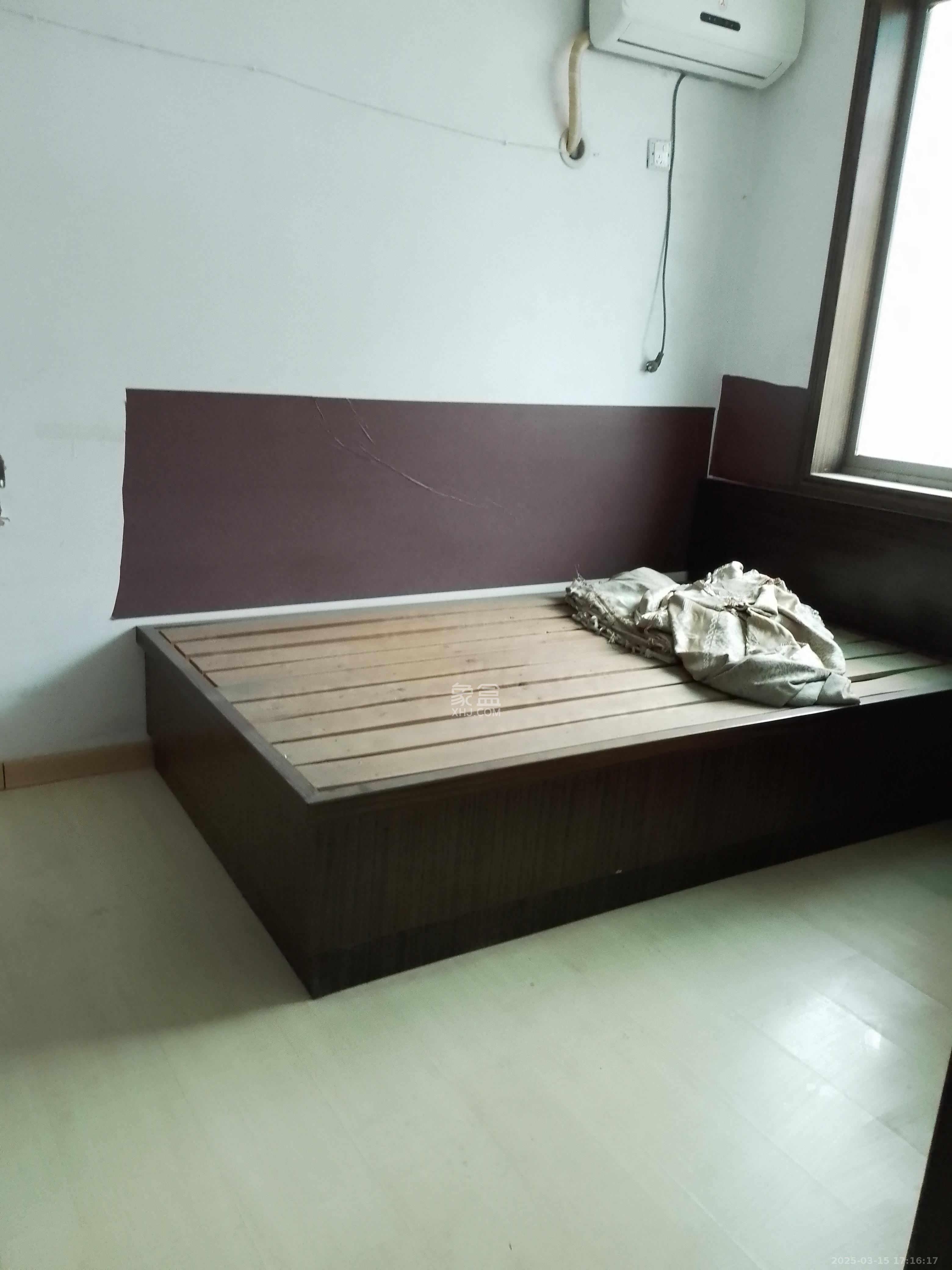 中南汽车世界 3室2厅2卫 1100.0元/月 中南汽车世界 3室2厅2卫 1100.0元/月室内图