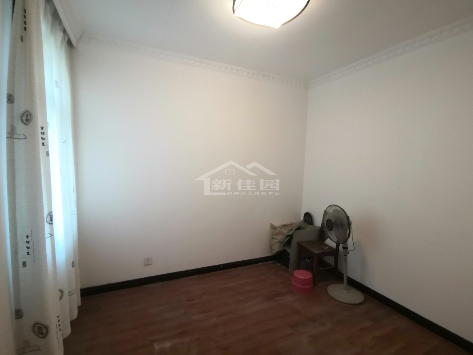 颐乐新村北苑 4室2厅2卫 1700.0元/月 颐乐新村北苑 4室2厅2卫 1700.0元/月室内图