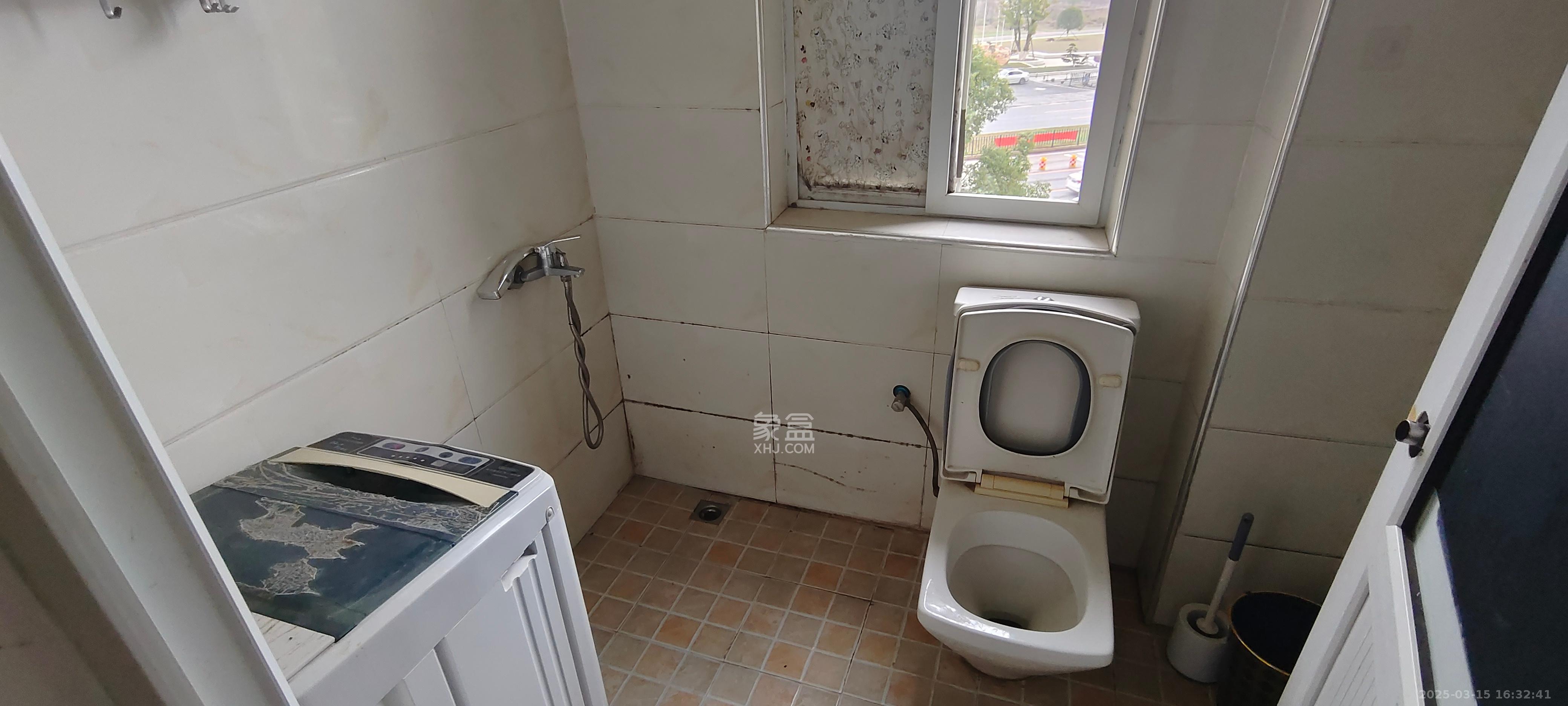 爱琴海岸 1室2厅1卫 750.0元/月 爱琴海岸 1室2厅1卫 750.0元/月室内图