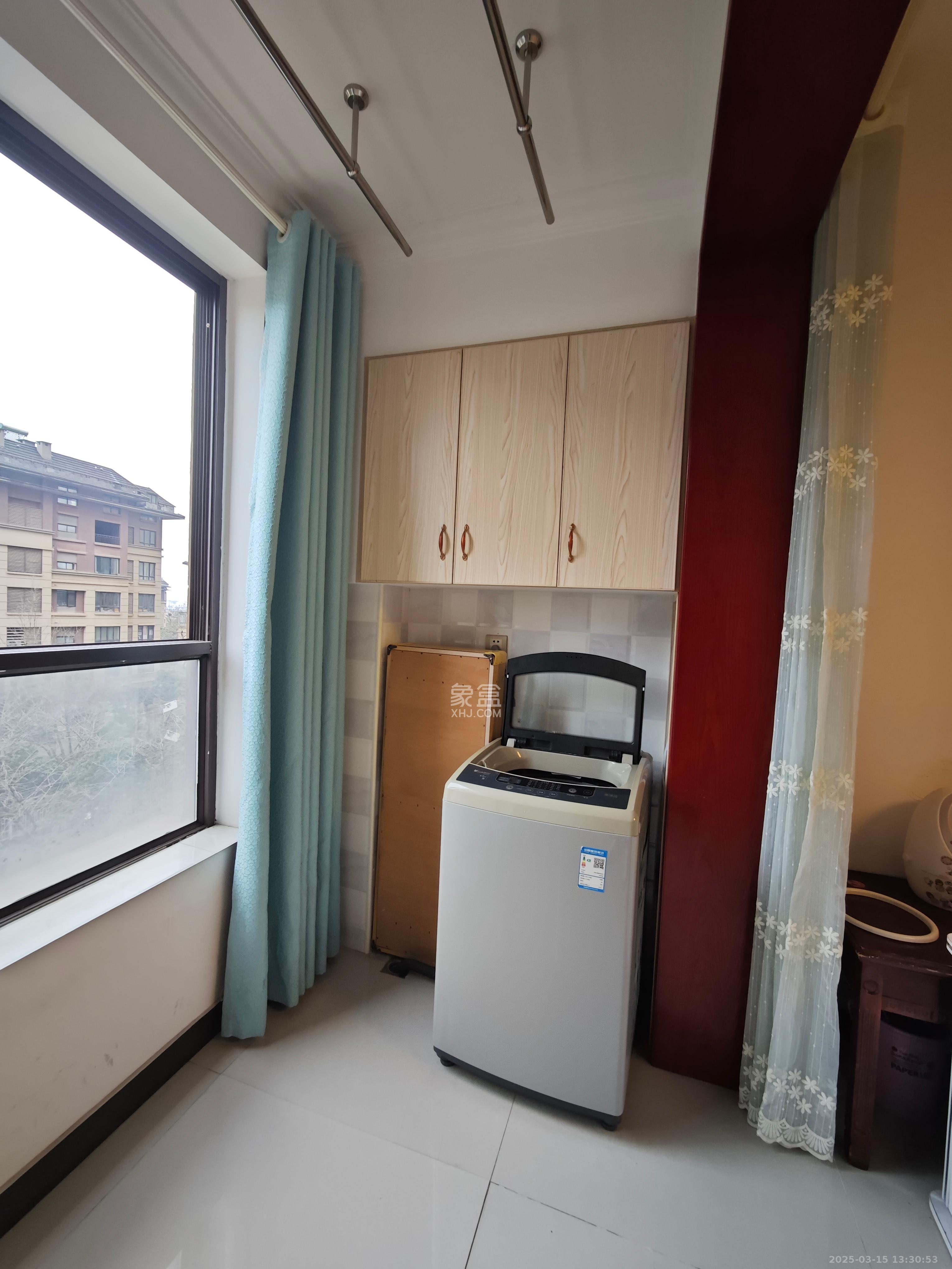 金地三千府(金地湖山樾、金地自在城)  2室2厅1卫    1600.0元/月 金地三千府(金地湖山樾、金地自在城)  2室2厅1卫    1600.0元/月室内图