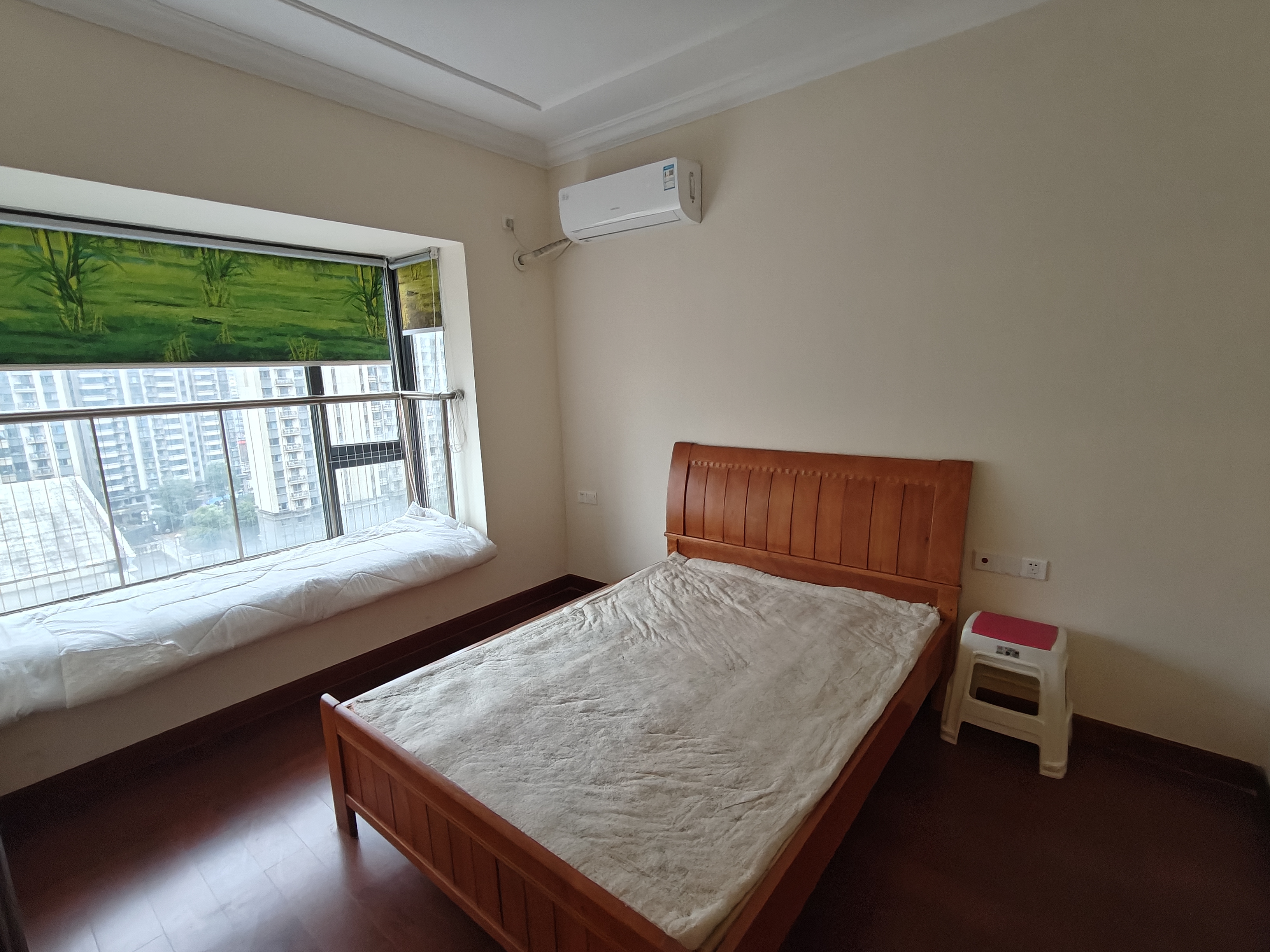 恒大华府 3室1厅1卫 1600.0元/月 恒大华府 3室1厅1卫 1600.0元/月室内图