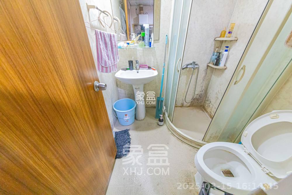 花漾年华（桂花园）  1室1厅1卫   1250.00元/月室内图