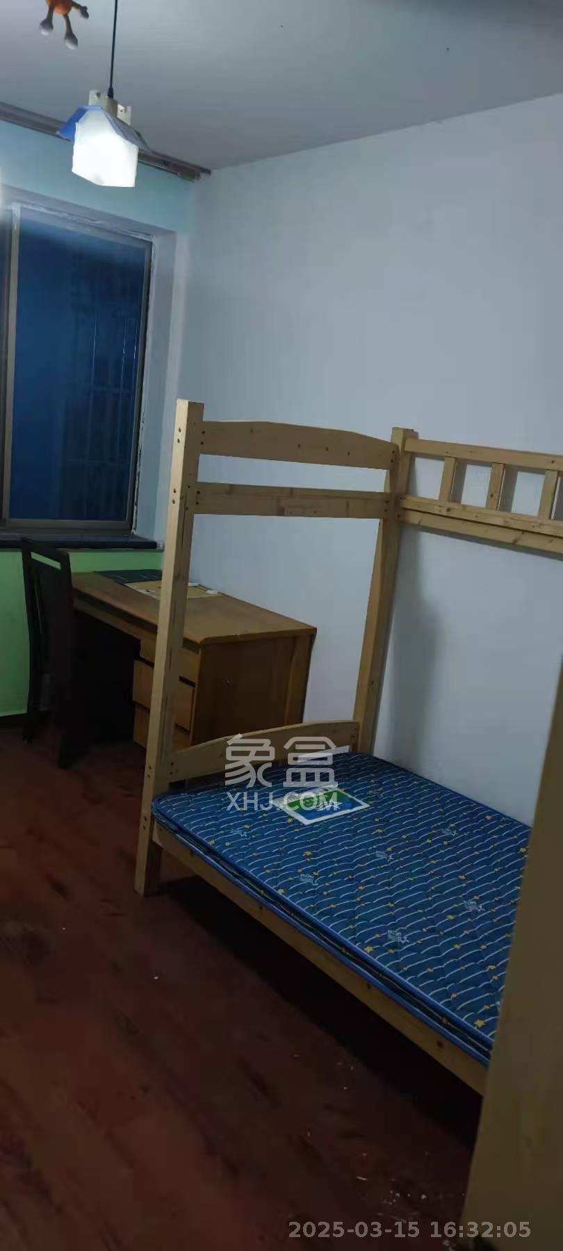 华隆大院 4室2厅2卫 2600.0元/月 华隆大院 4室2厅2卫 2600.0元/月室内图