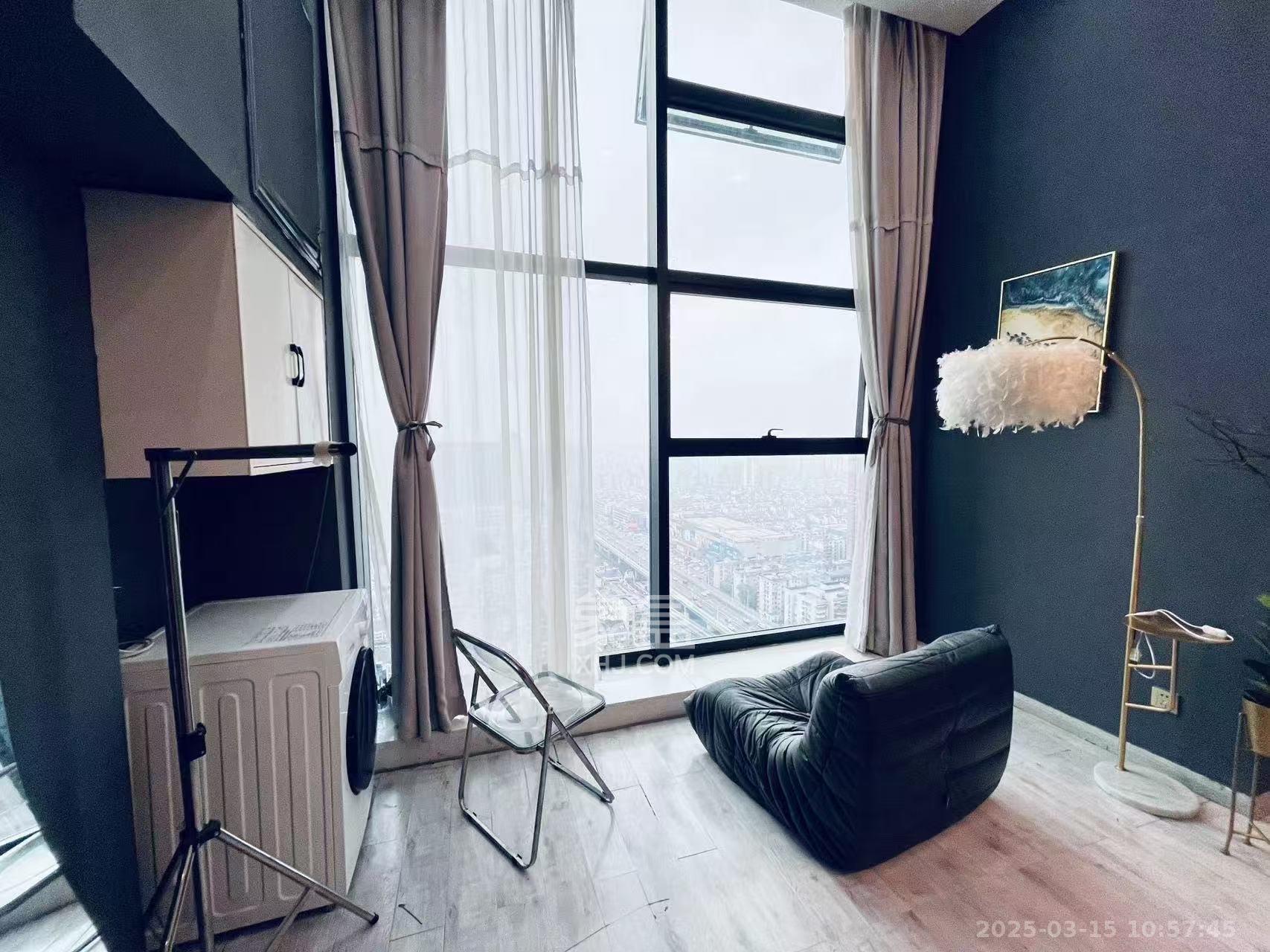 东盈商业广场(华泉城市广场) 1室1厅1卫 2800.0元/月 东盈商业广场(华泉城市广场) 1室1厅1卫 2800.0元/月室内图