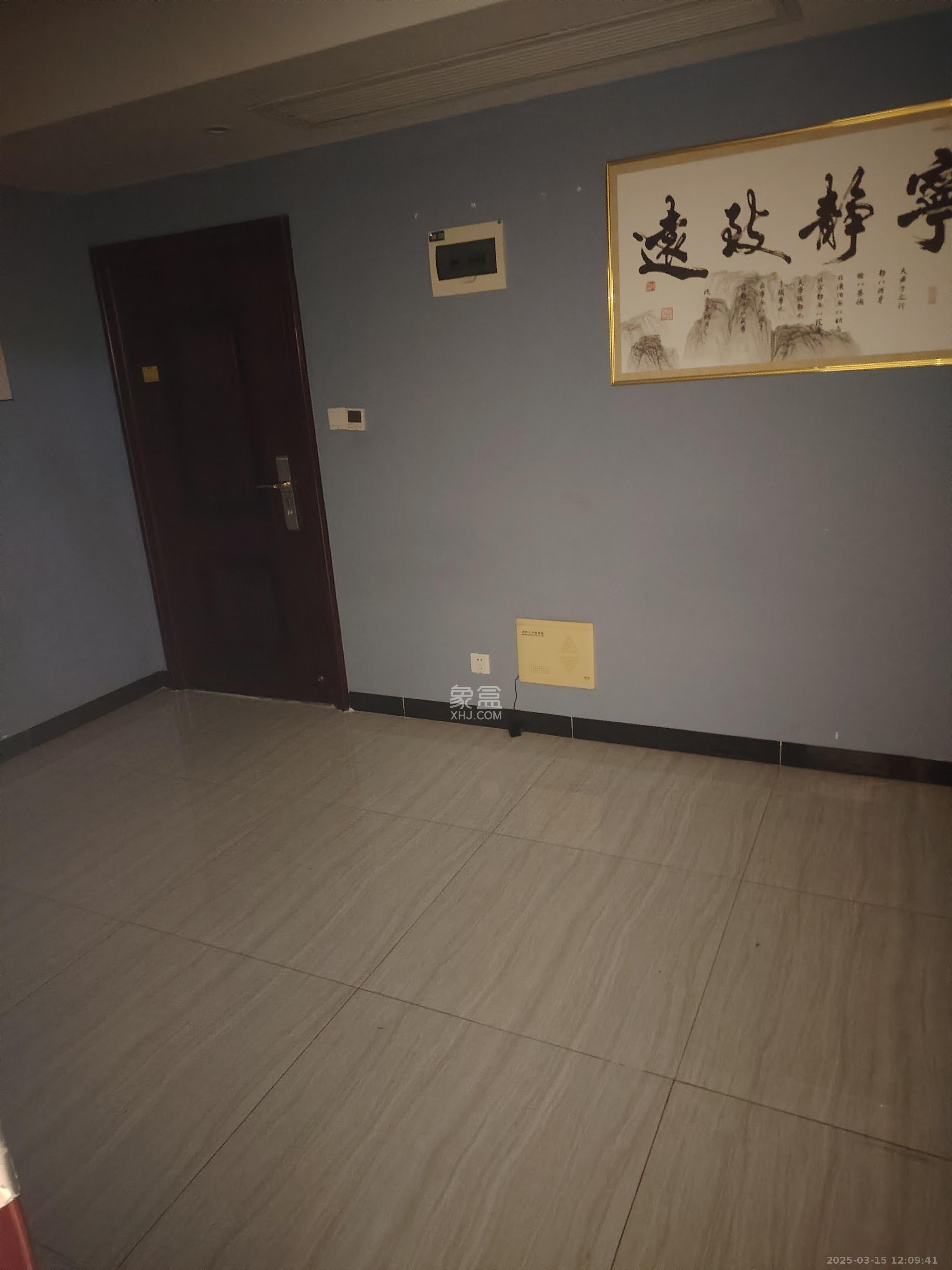 万坤图财富广场  3室1厅1卫   4500.00元/月室内图