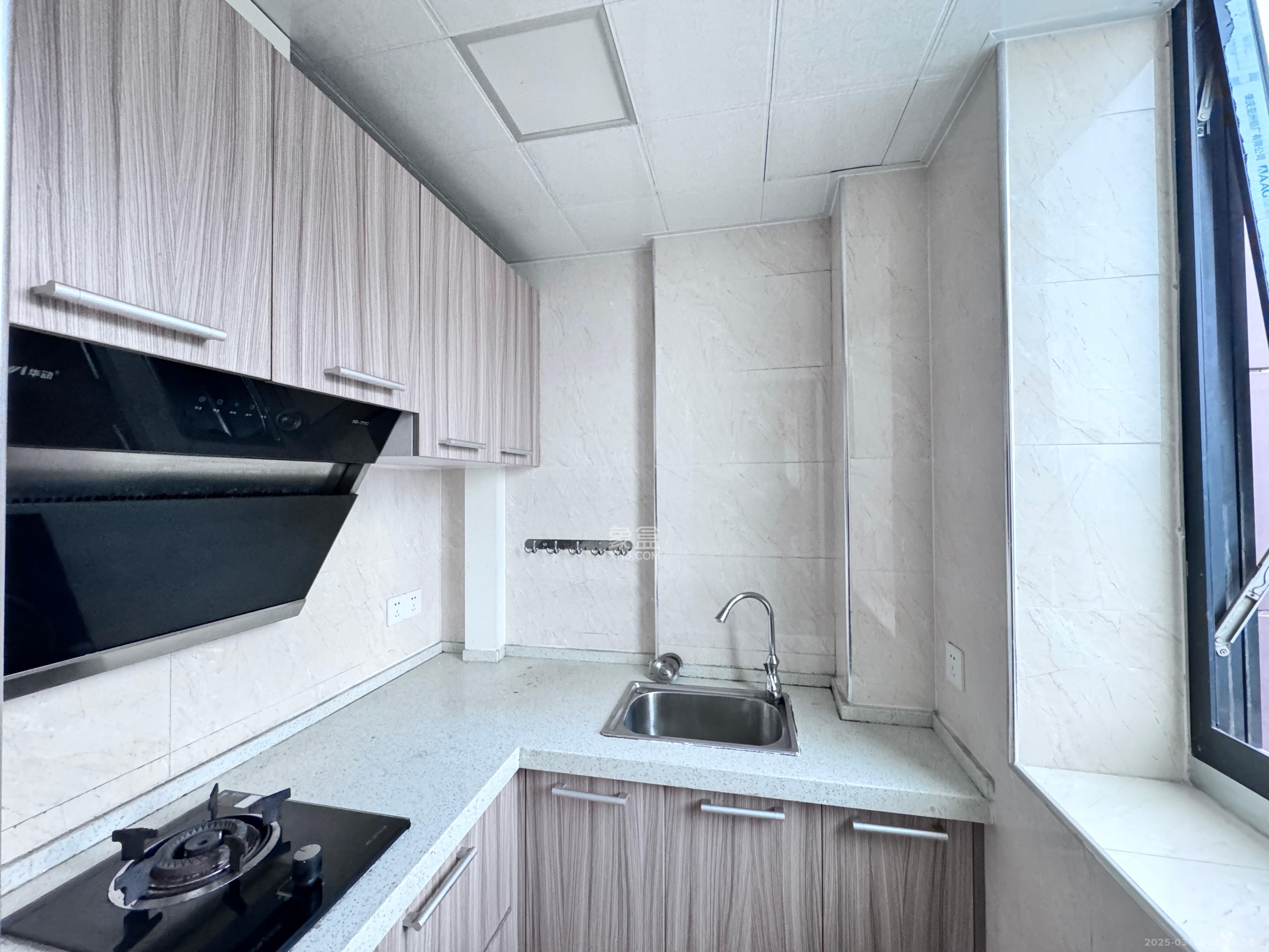 未来漫城 1室1厅1卫 1400.0元/月 未来漫城 1室1厅1卫 1400.0元/月室内图