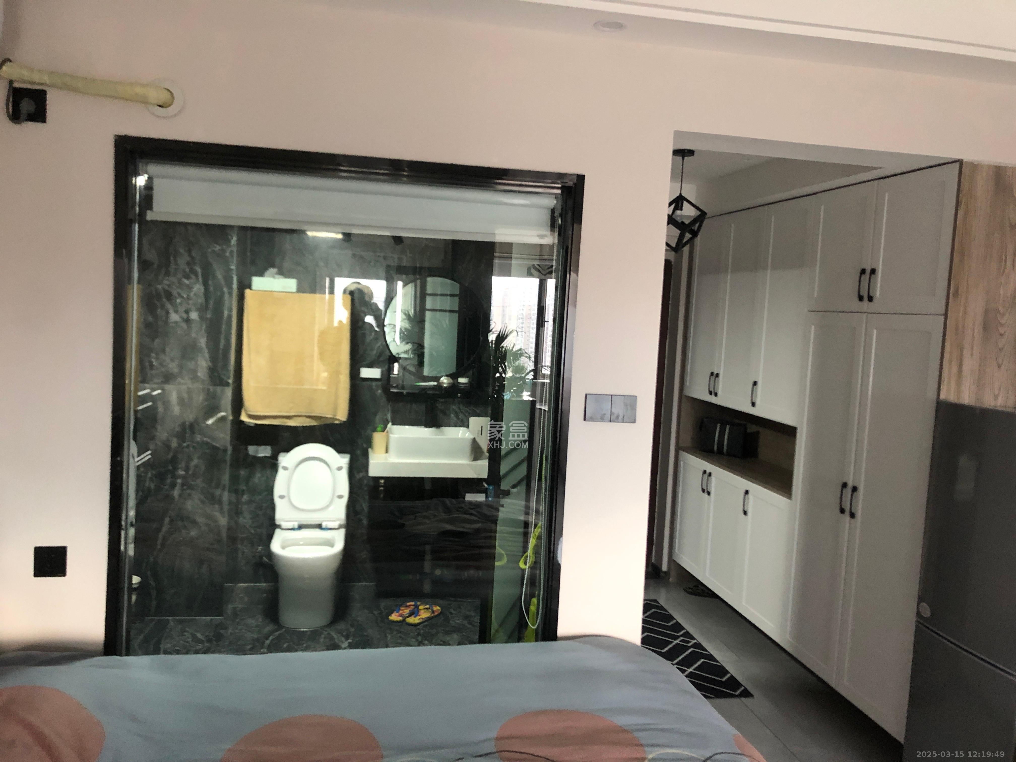 国泰九龙湾 1室1厅1卫 1500.0元/月 国泰九龙湾 1室1厅1卫 1500.0元/月室内图