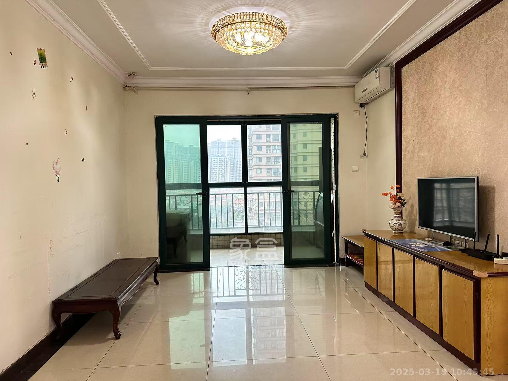 恒大名都  2室2厅1卫    1300.0元/月 恒大名都  2室2厅1卫    1300.0元/月