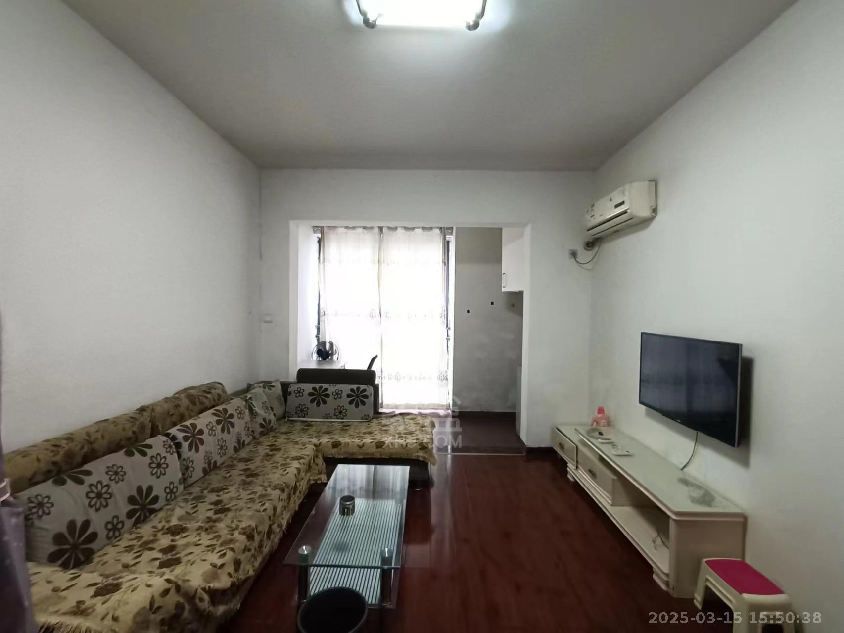 庐山春天早安华晨  1室1厅1卫    1500.0元/月 庐山春天早安华晨  1室1厅1卫    1500.0元/月室内图