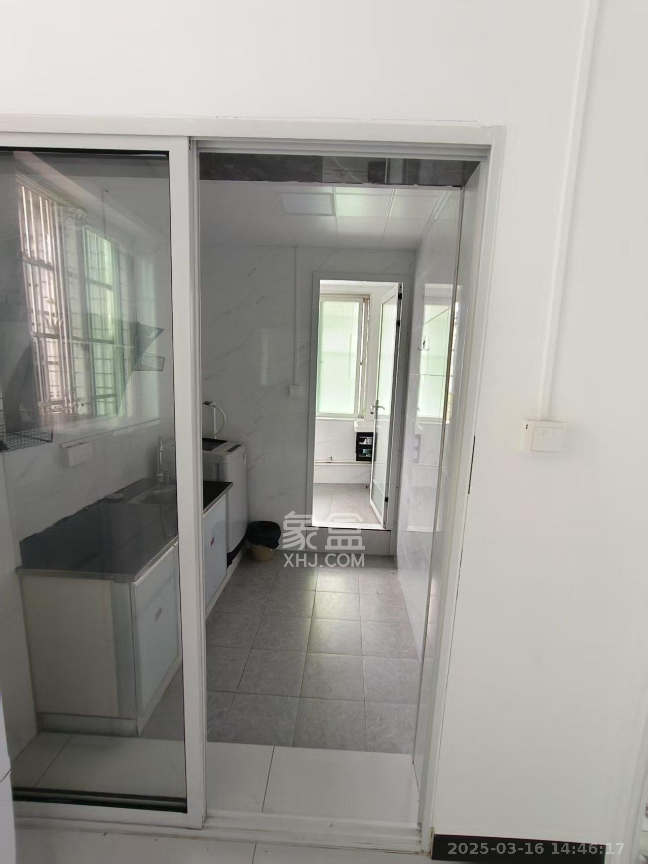 靳江阳光安置小区 1室1厅1卫 1350.0元/月 靳江阳光安置小区 1室1厅1卫 1350.0元/月室内图