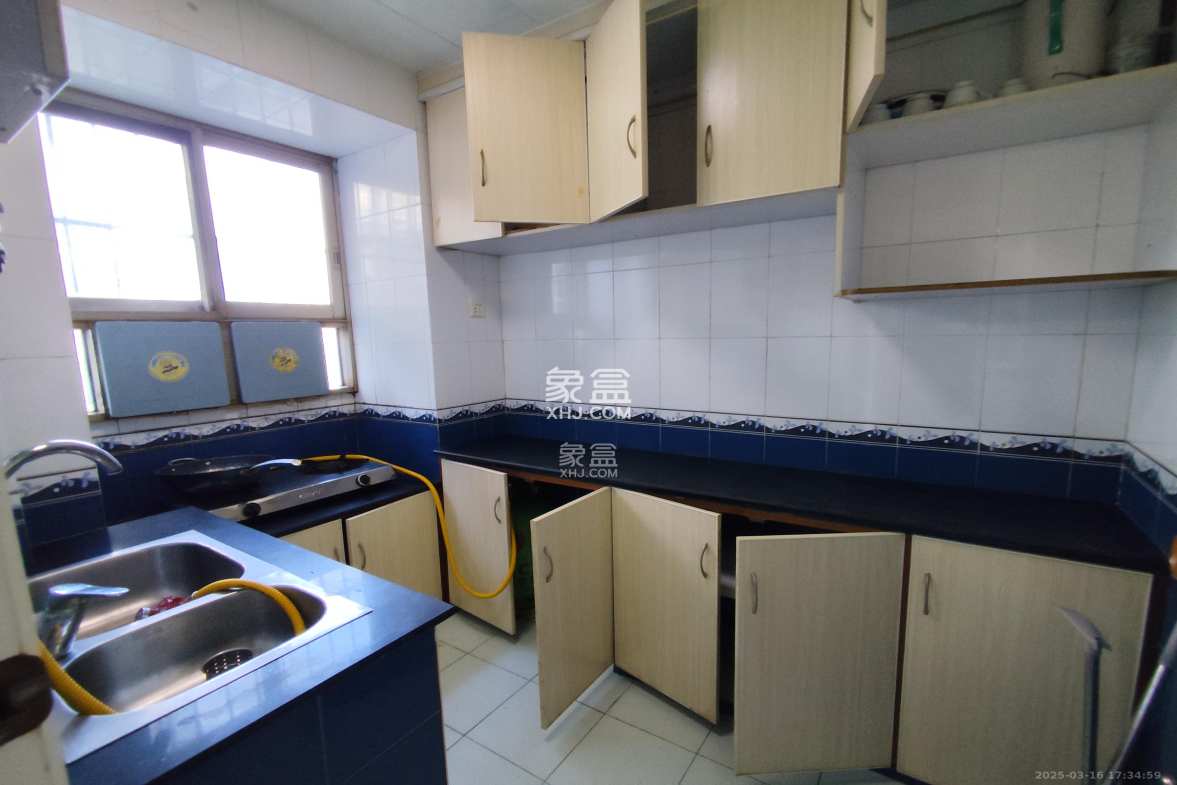 信丰公寓  1室1厅1卫    1900.0元/月 信丰公寓  1室1厅1卫    1900.0元/月室内图