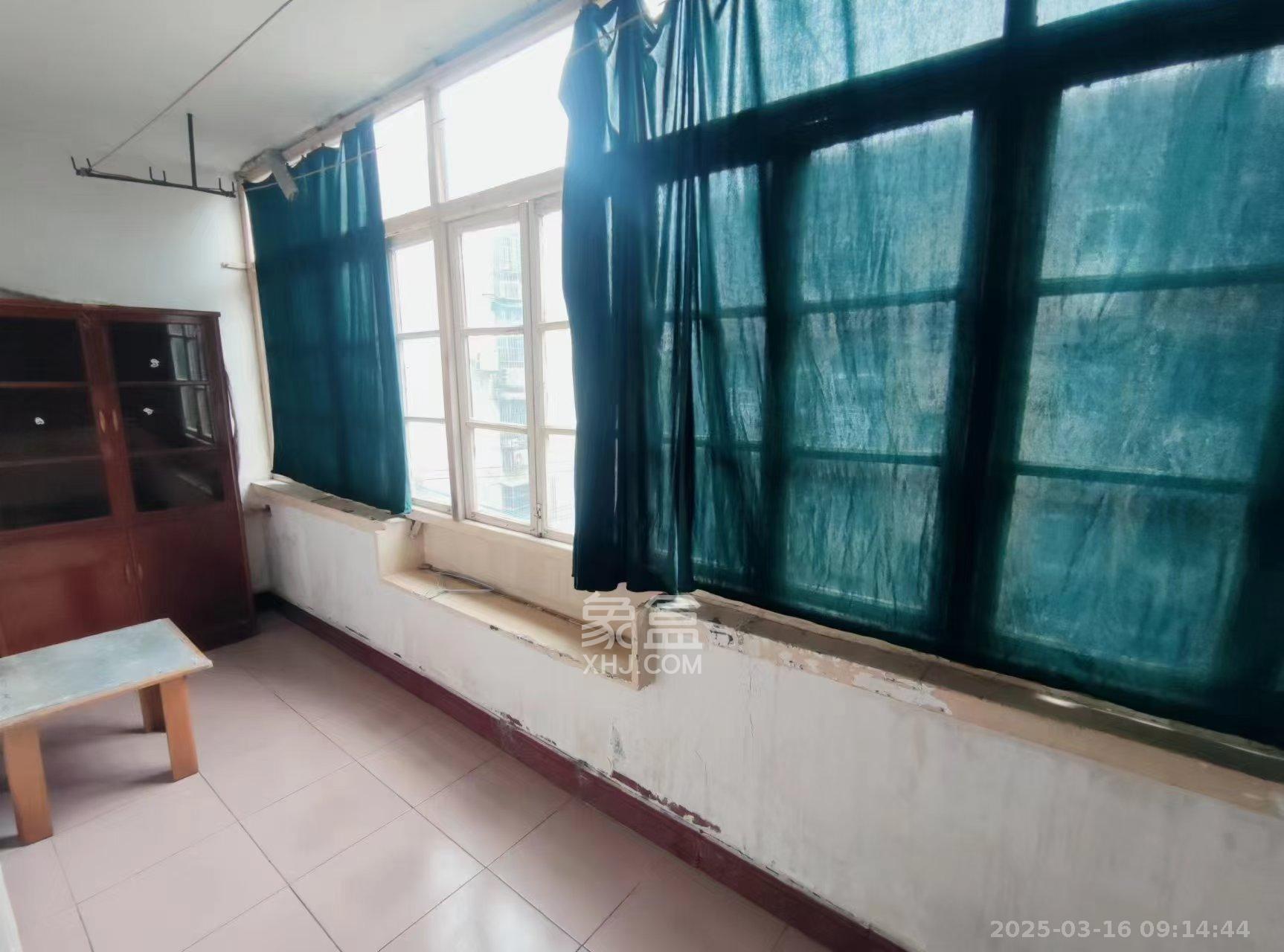 动力北苑 1室1厅1卫 1380.0元/月 动力北苑 1室1厅1卫 1380.0元/月室内图