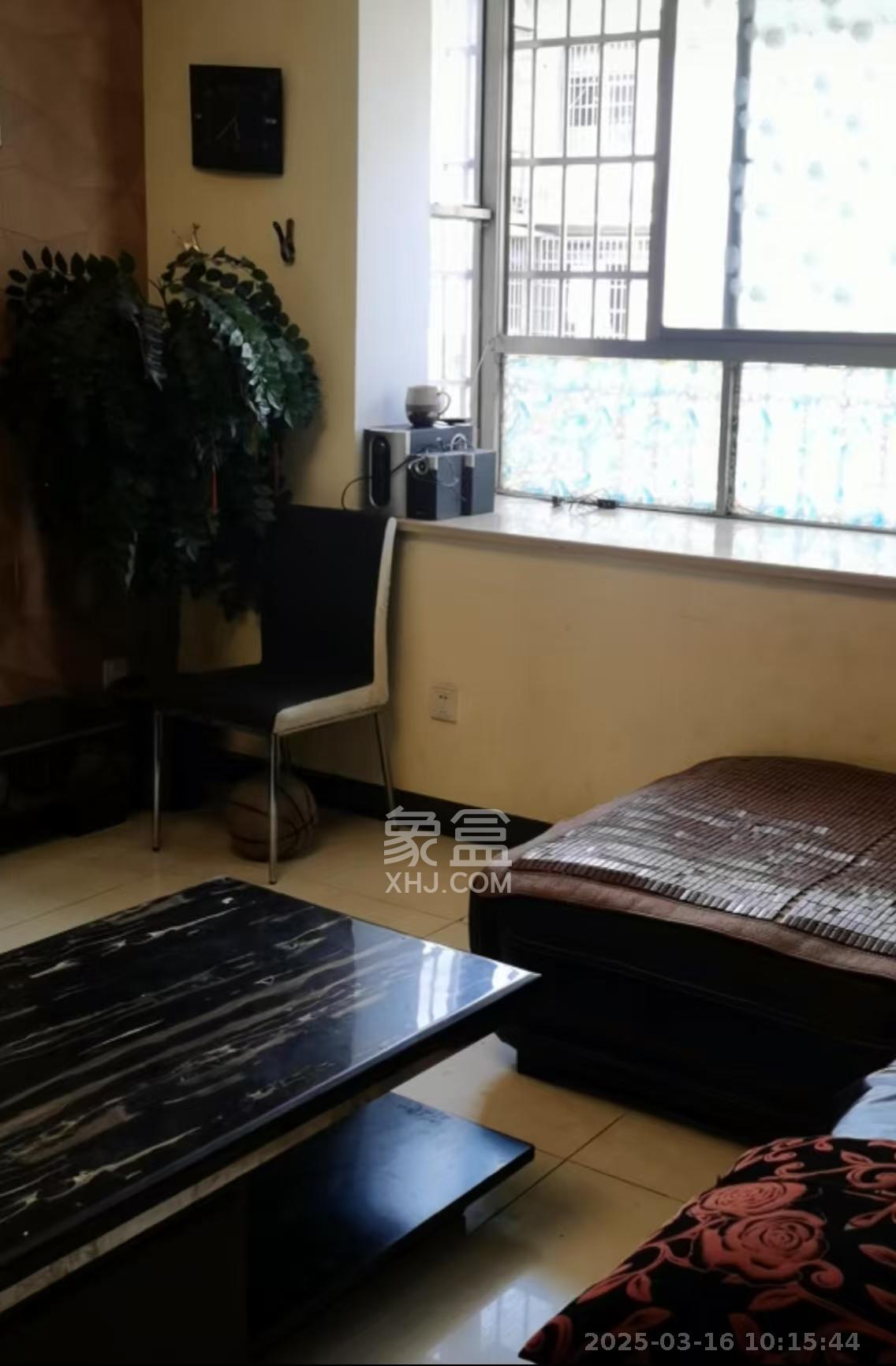 黄鹤小区3片 3室2厅1卫 1900.0元/月 黄鹤小区3片 3室2厅1卫 1900.0元/月室内图