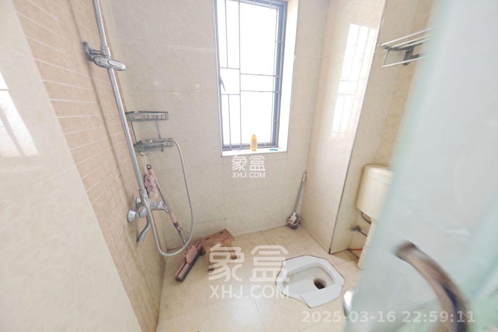 兰亭优壳（隽峰苑）  3室2厅2卫   2500.00元/月室内图