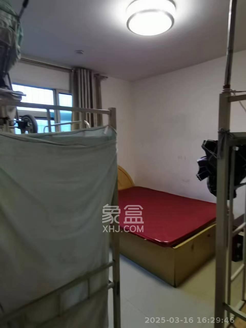 远东公寓  3室1厅1卫   2500.00元/月室内图