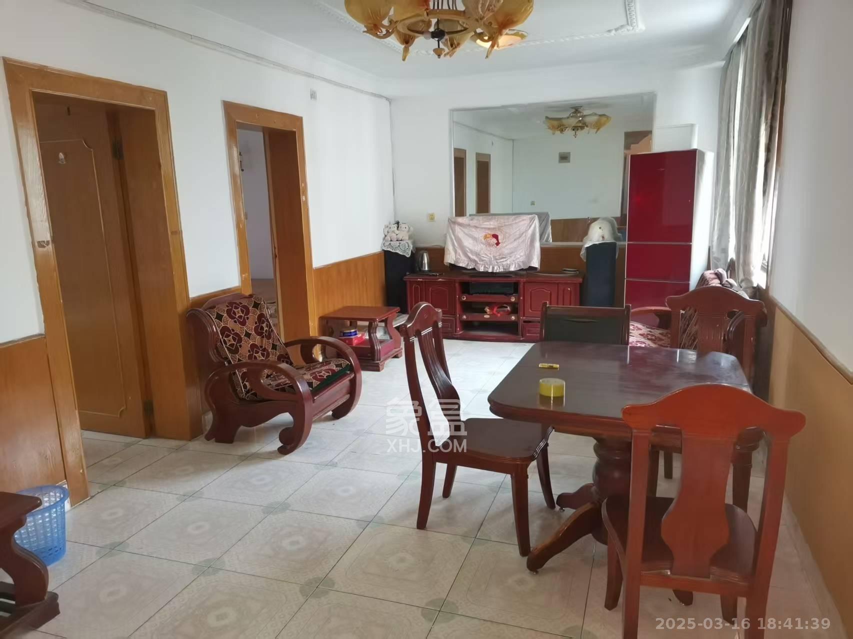 湖开小区(湖南开关厂宿舍)/南大桥社区 2室1厅1卫 1000.0元/月 湖开小区(湖南开关厂宿舍)/南大桥社区 2室1厅1卫 1000.0元/月室内图