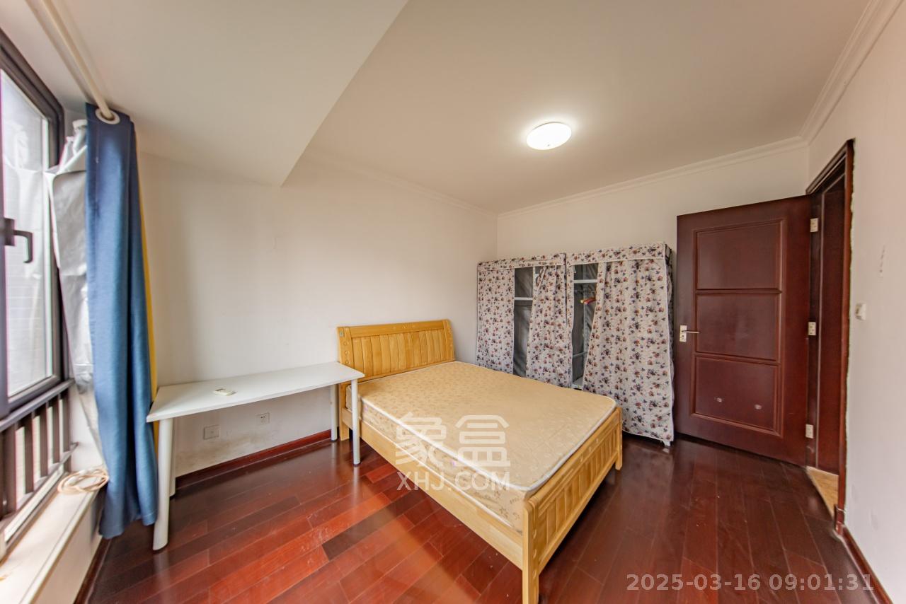 中海国际一期 3室2厅1卫 1900.0元/月 中海国际一期 3室2厅1卫 1900.0元/月室内图