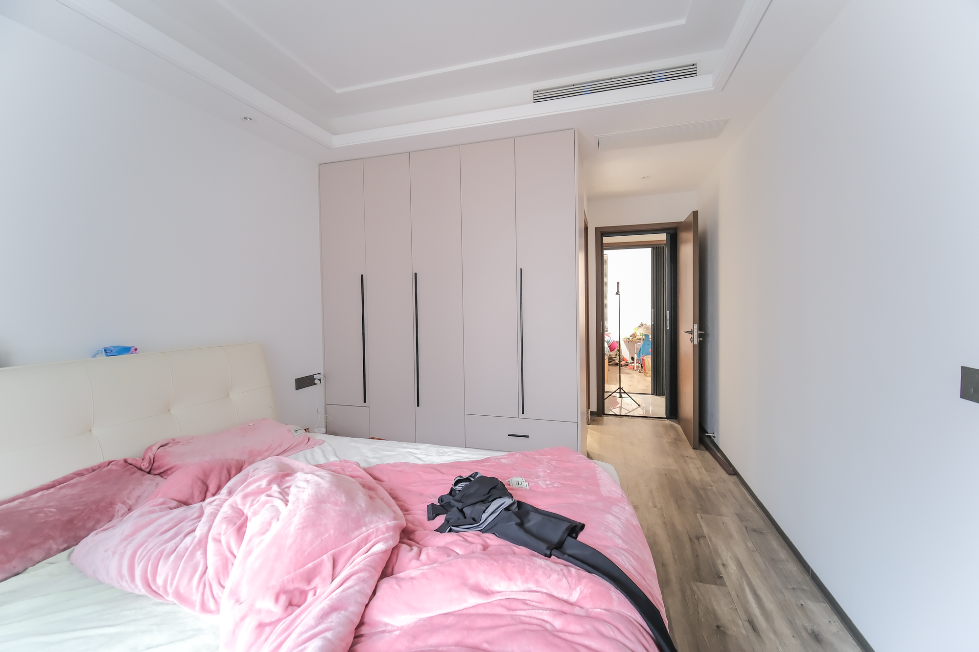 荣盛锦绣学府  3室2厅2卫    89.0万 荣盛锦绣学府  3室2厅2卫    89.0万卧室