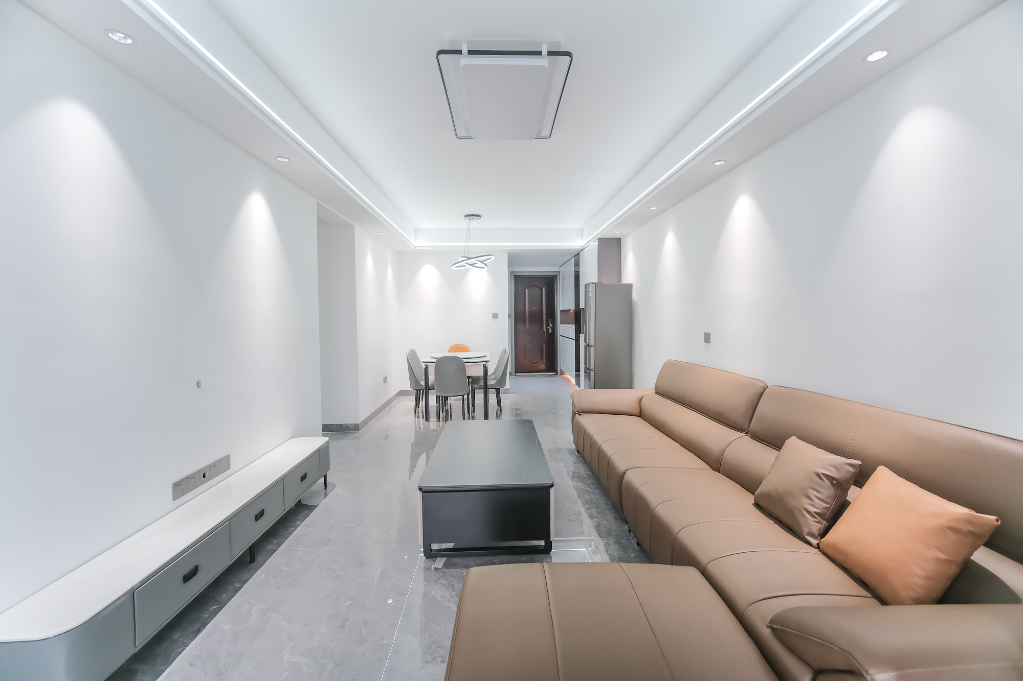 碧桂园翘楚棠  3室2厅2卫    98.0万 碧桂园翘楚棠  3室2厅2卫    98.0万客厅