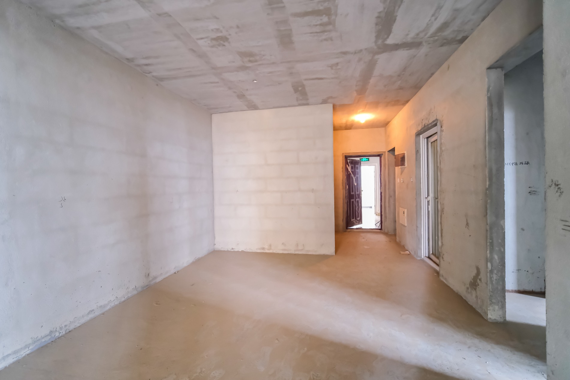 保利香槟国际 3室2厅1卫 63.0万 保利香槟国际 3室2厅1卫 63.0万客厅