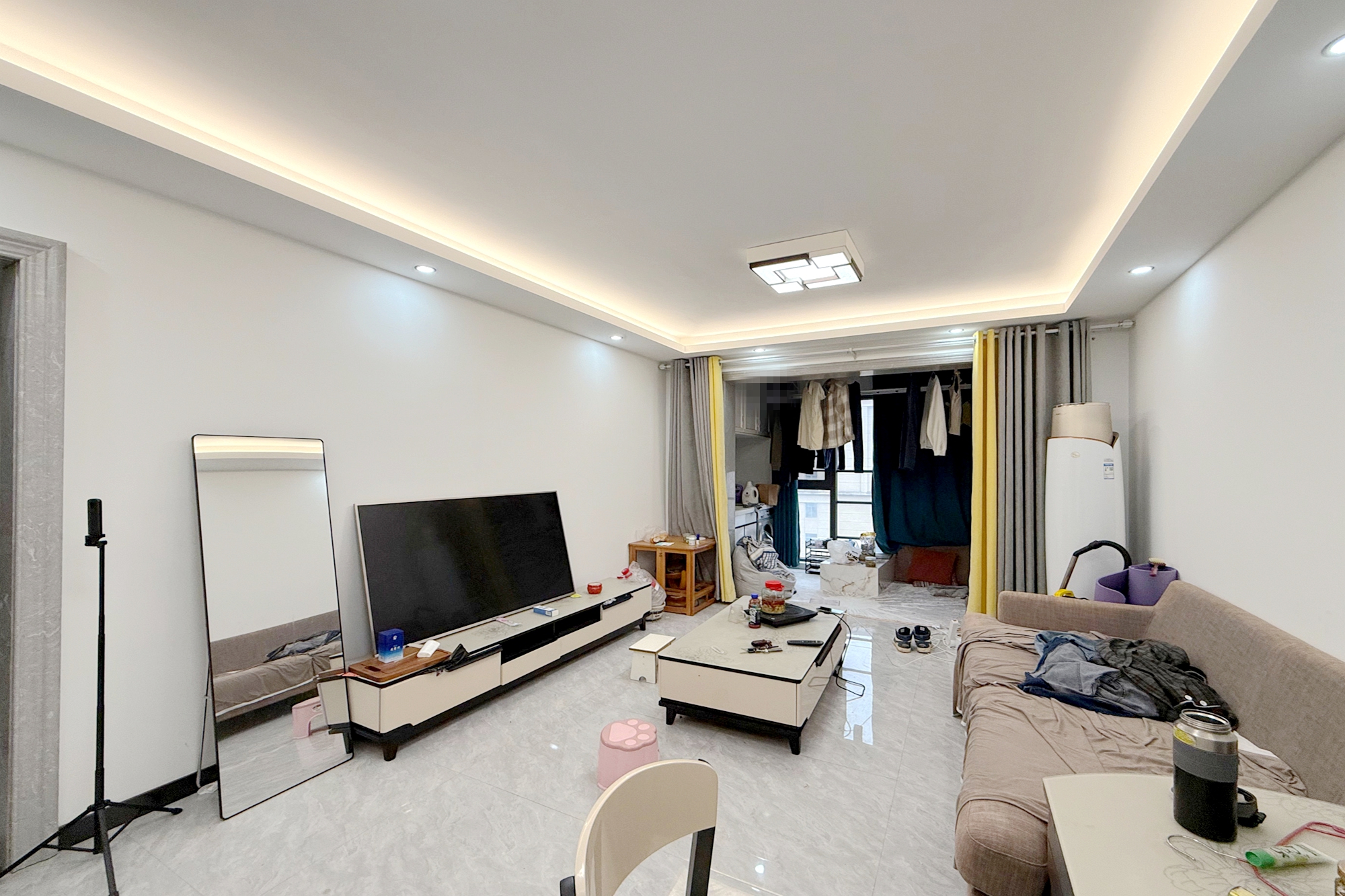 澳海澜庭 2室2厅1卫 48.0万 澳海澜庭 2室2厅1卫 48.0万客厅