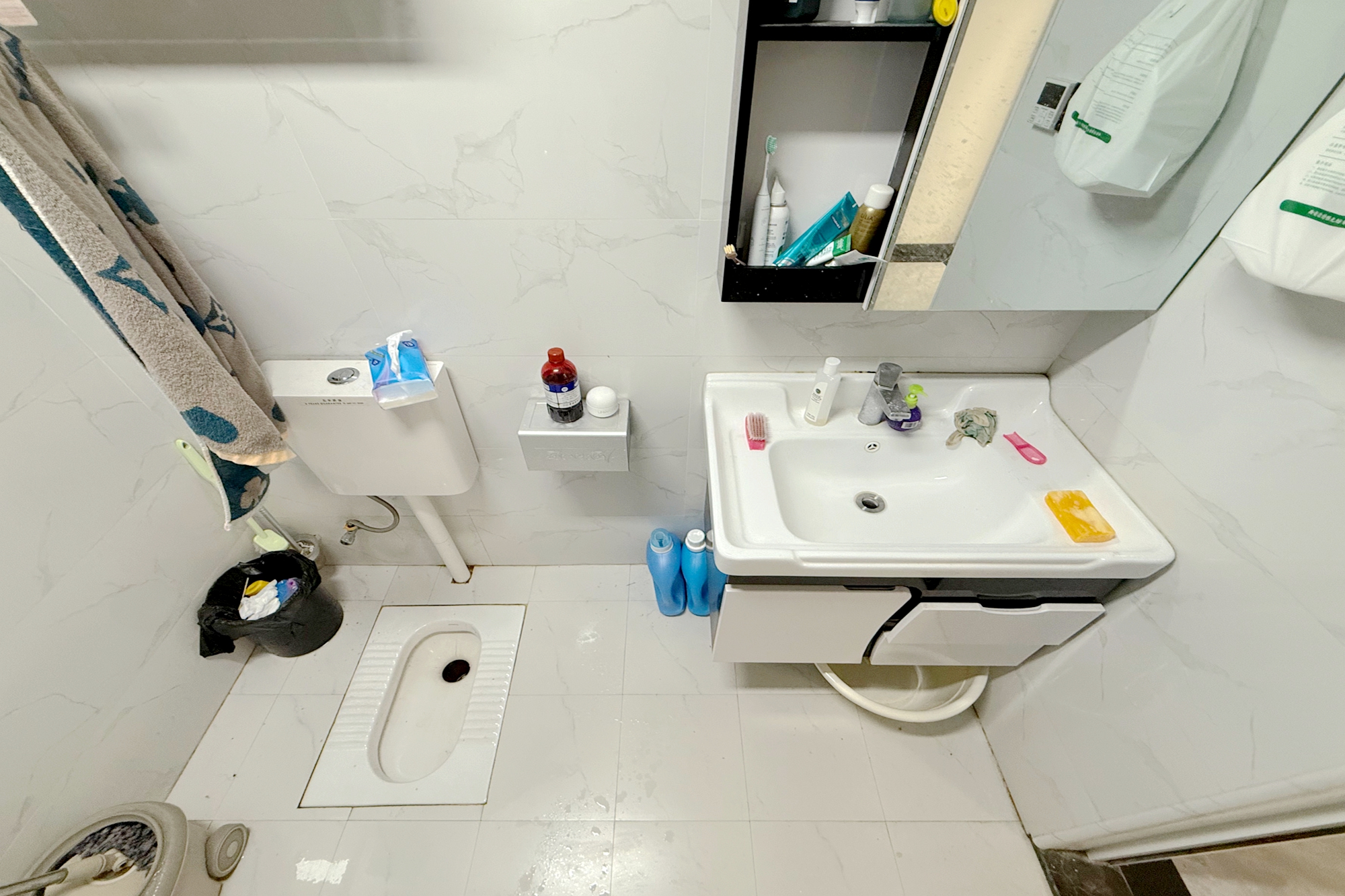 澳海澜庭 2室2厅1卫 48.0万 澳海澜庭 2室2厅1卫 48.0万卫生间