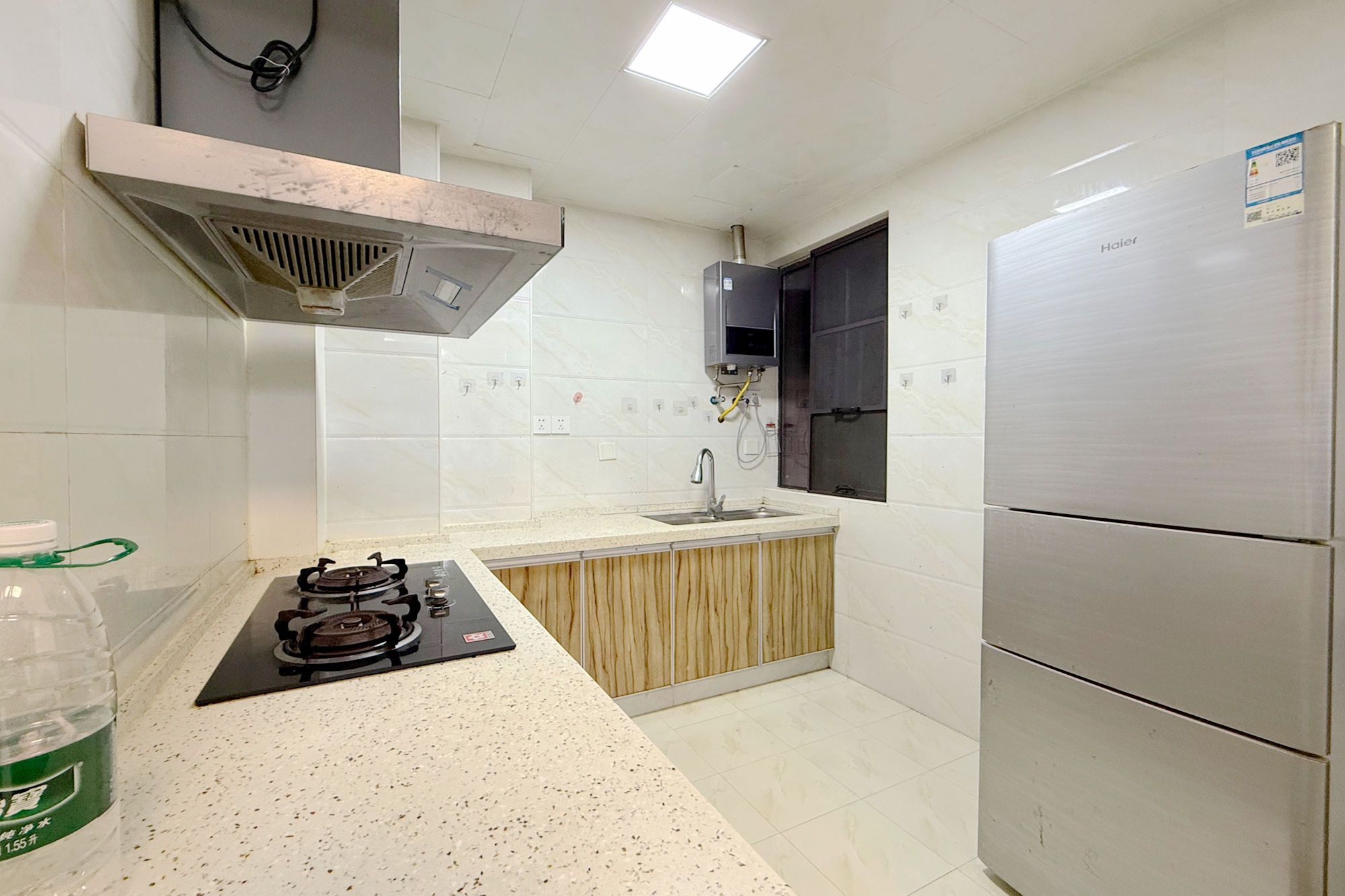 润和长郡(润和紫郡二三期) 3室2厅2卫 81.0万 润和长郡(润和紫郡二三期) 3室2厅2卫 81.0万厨房