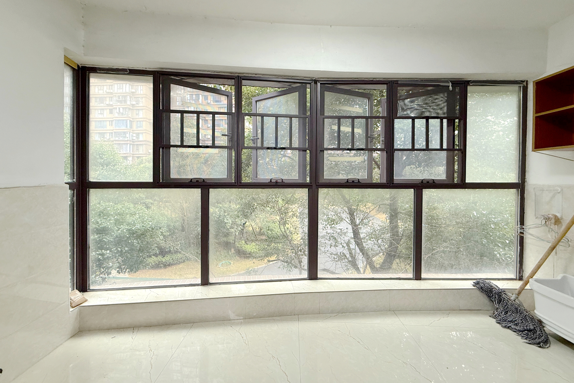 润和长郡(润和紫郡二三期) 3室2厅2卫 81.0万 润和长郡(润和紫郡二三期) 3室2厅2卫 81.0万阳台