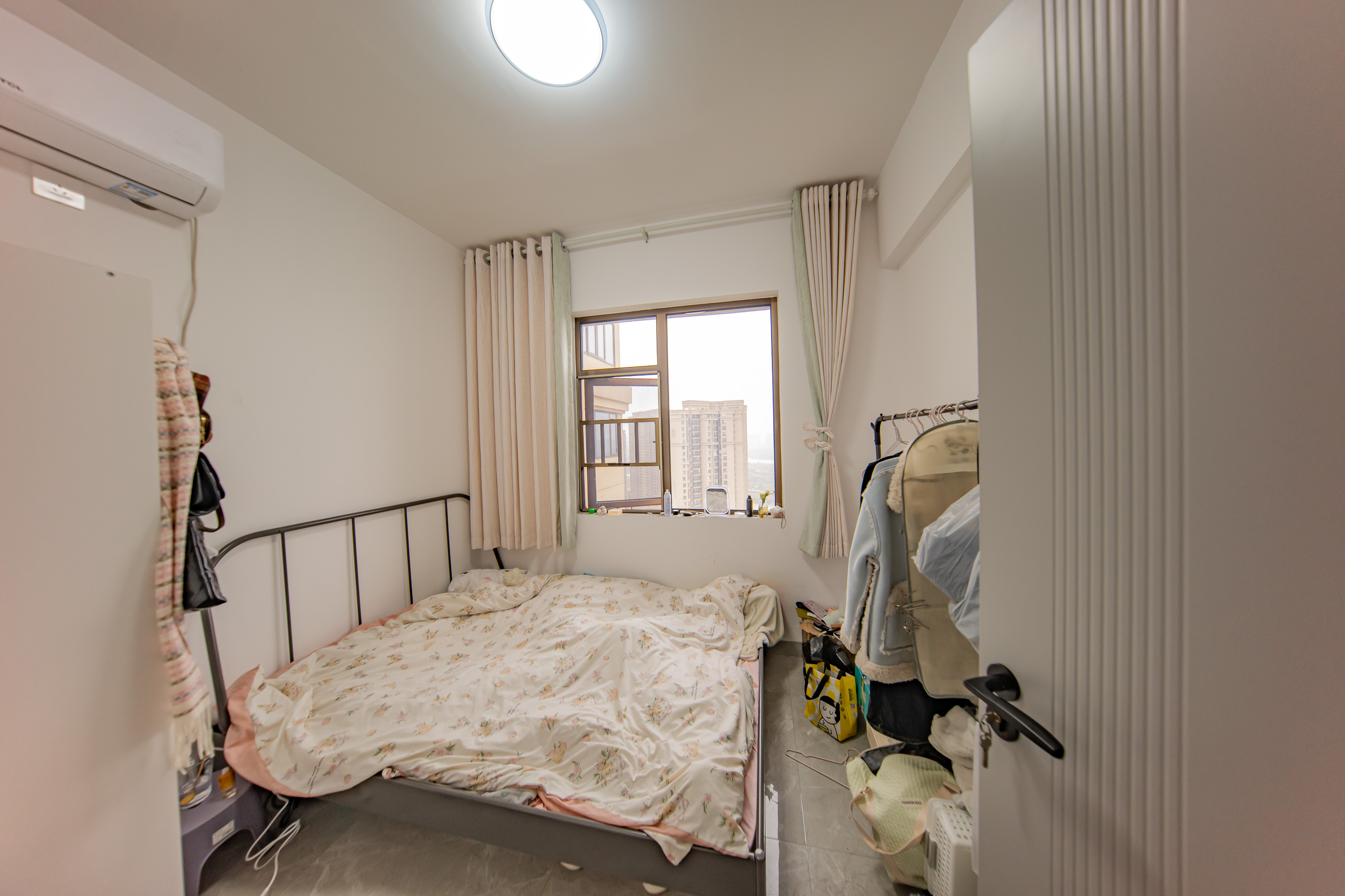 江山帝景雅典  3室2厅1卫   118.00万卧室