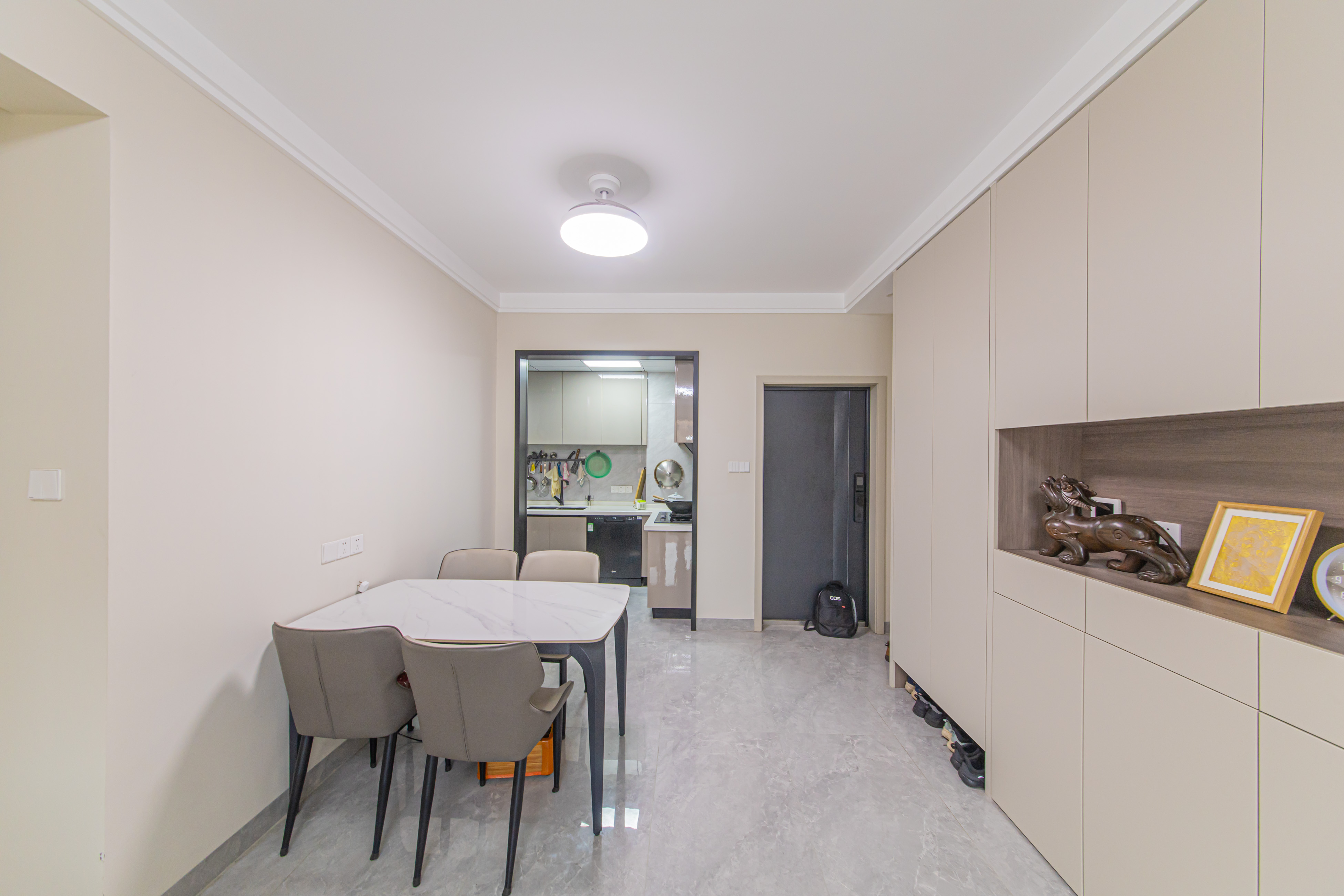 中建芙蓉嘉苑  3室2厅2卫    105.0万 中建芙蓉嘉苑  3室2厅2卫    105.0万客厅