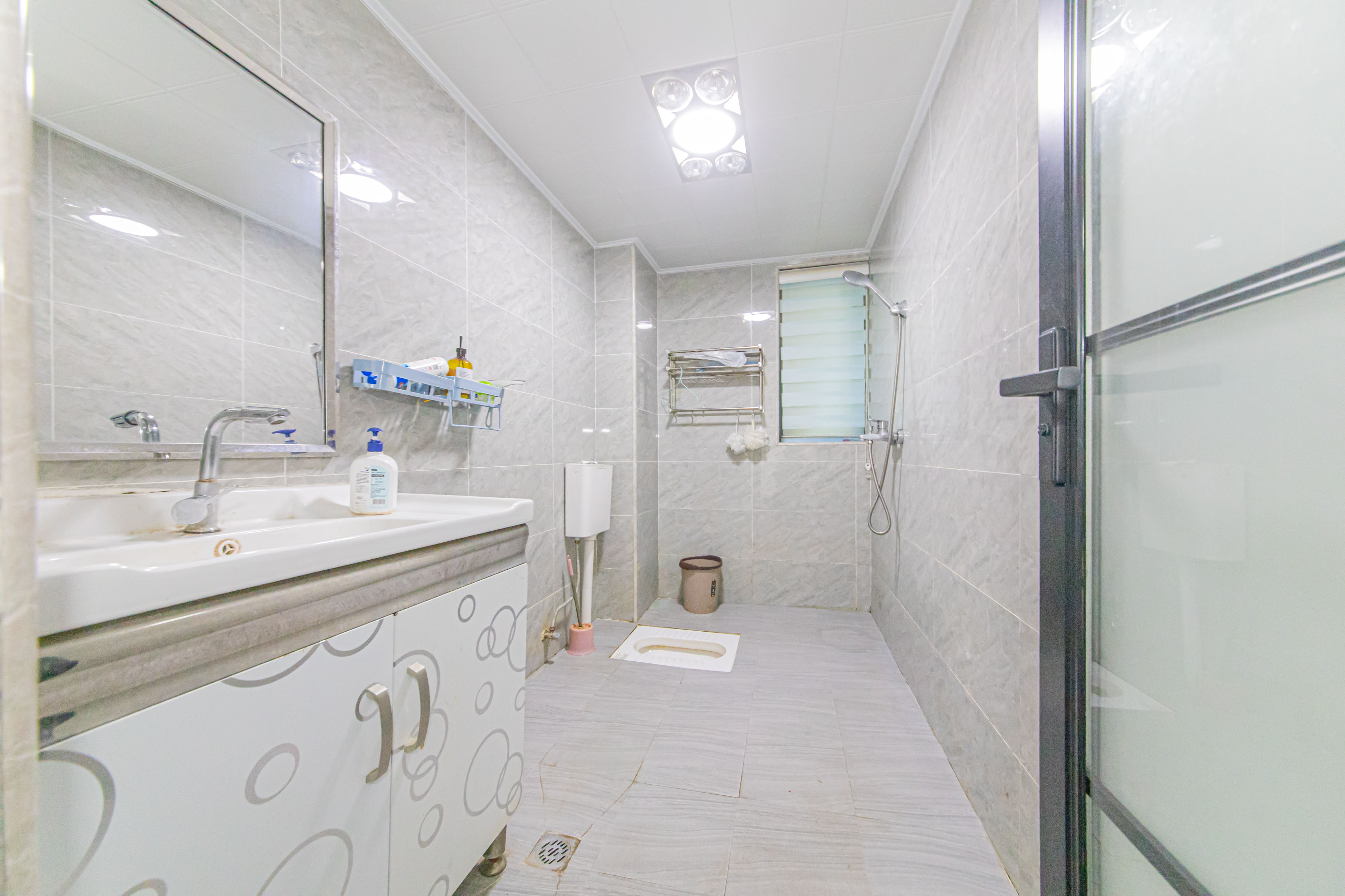 中建芙蓉嘉苑 3室2厅2卫 99.8万 中建芙蓉嘉苑 3室2厅2卫 99.8万卫生间