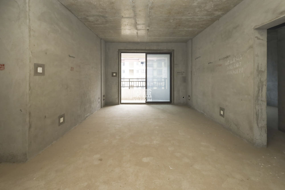 山语城三期  3室2厅2卫    81.5万