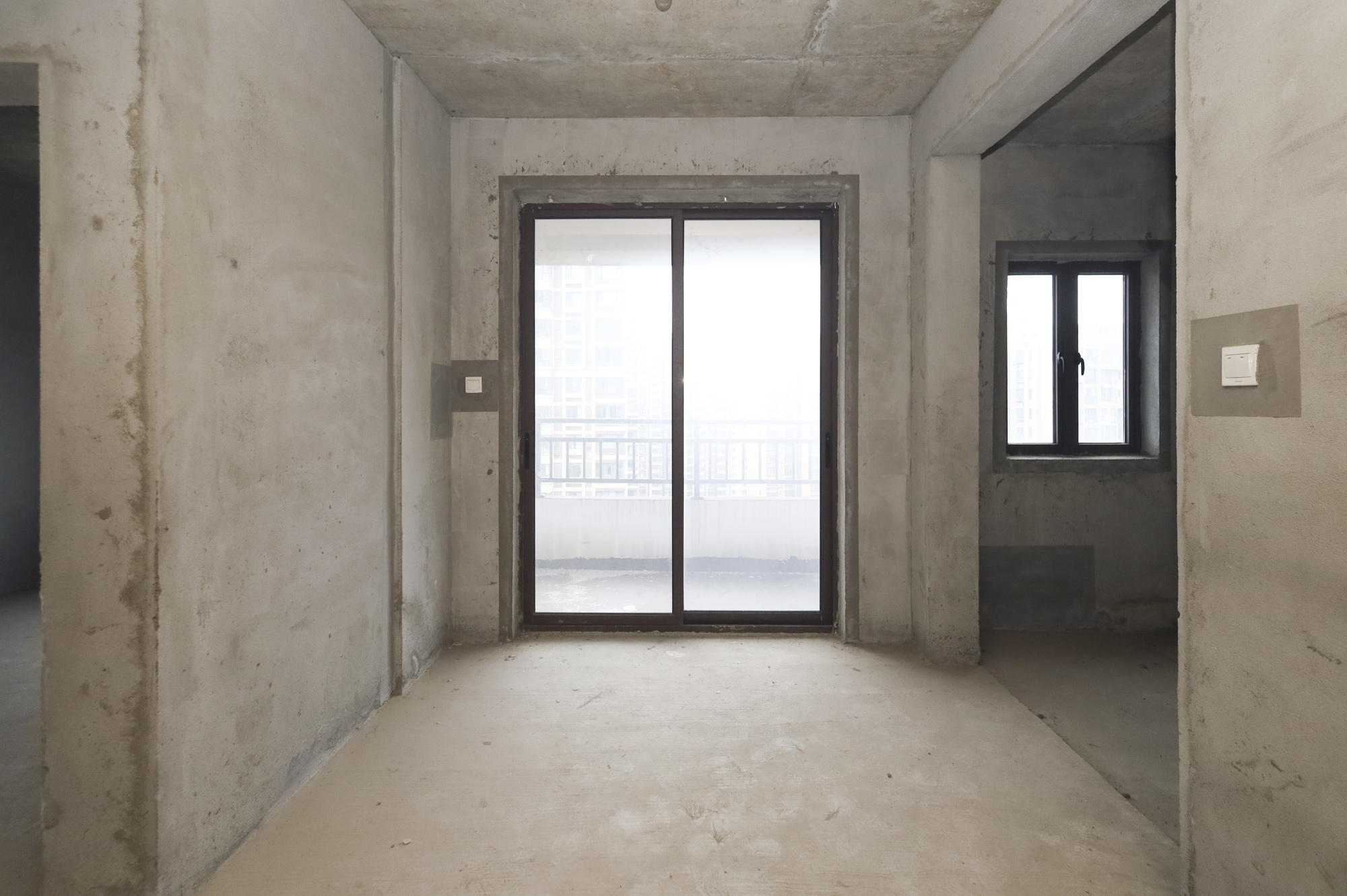 山语城三期 3室2厅2卫 81.5万 山语城三期 3室2厅2卫 81.5万其他