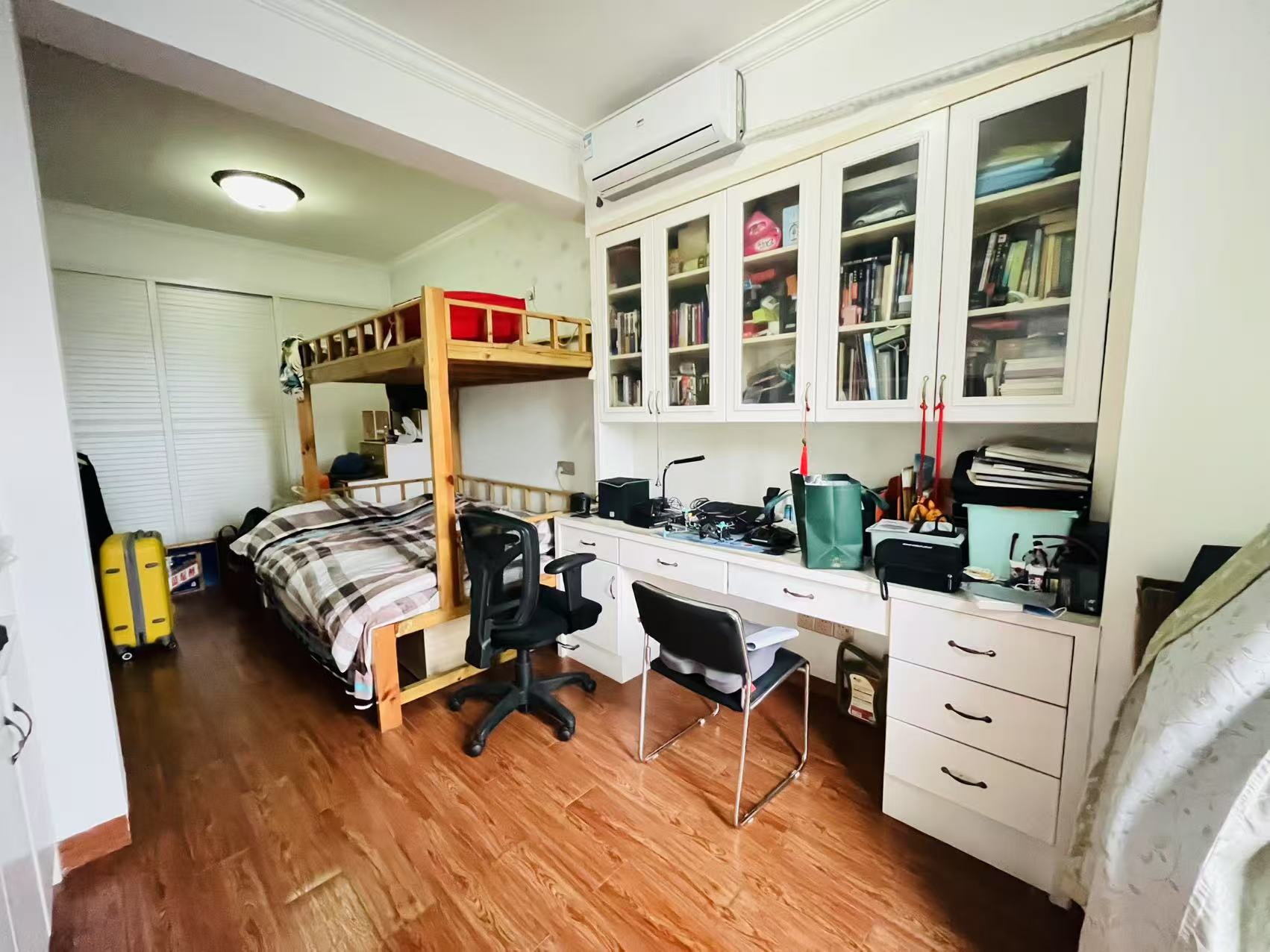 山水文园  3室2厅2卫    69.8万 山水文园  3室2厅2卫    69.8万室内图