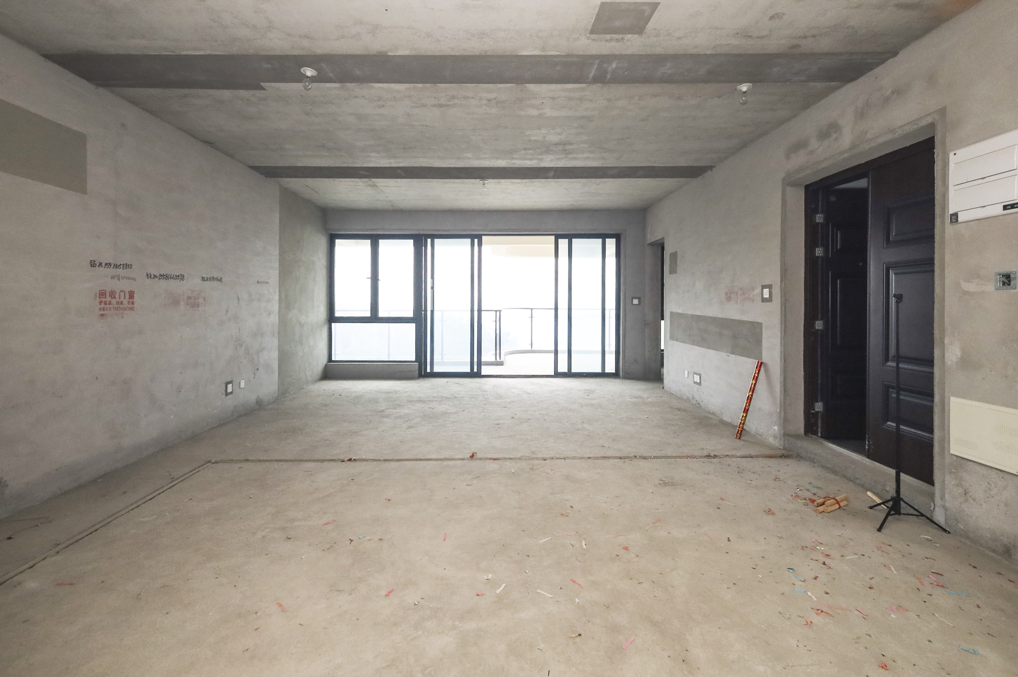 地铁中建江山玖樾  4室2厅2卫    320.0万 地铁中建江山玖樾  4室2厅2卫    320.0万