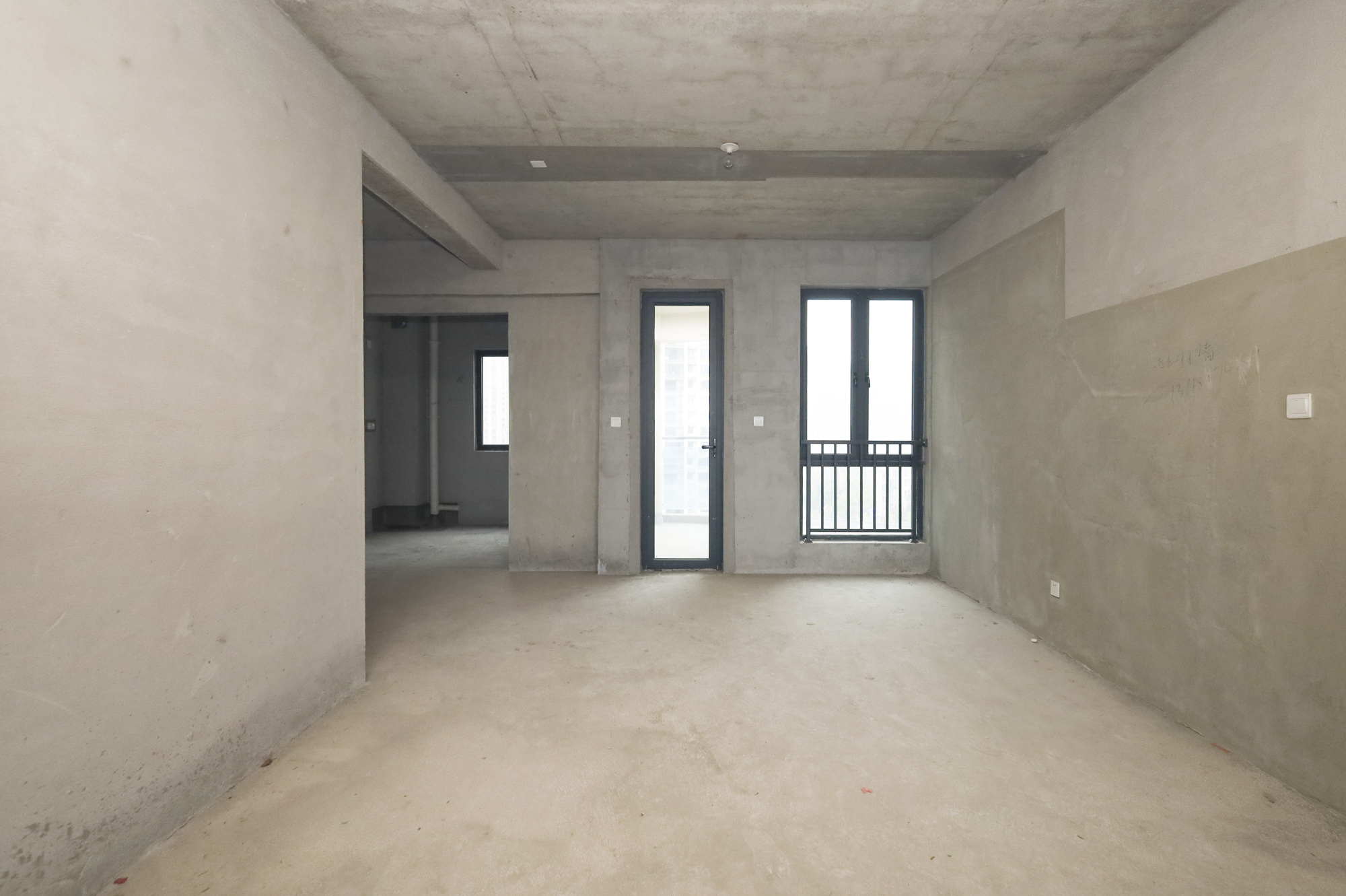 地铁中建江山玖樾  4室2厅2卫    320.0万 地铁中建江山玖樾  4室2厅2卫    320.0万其他