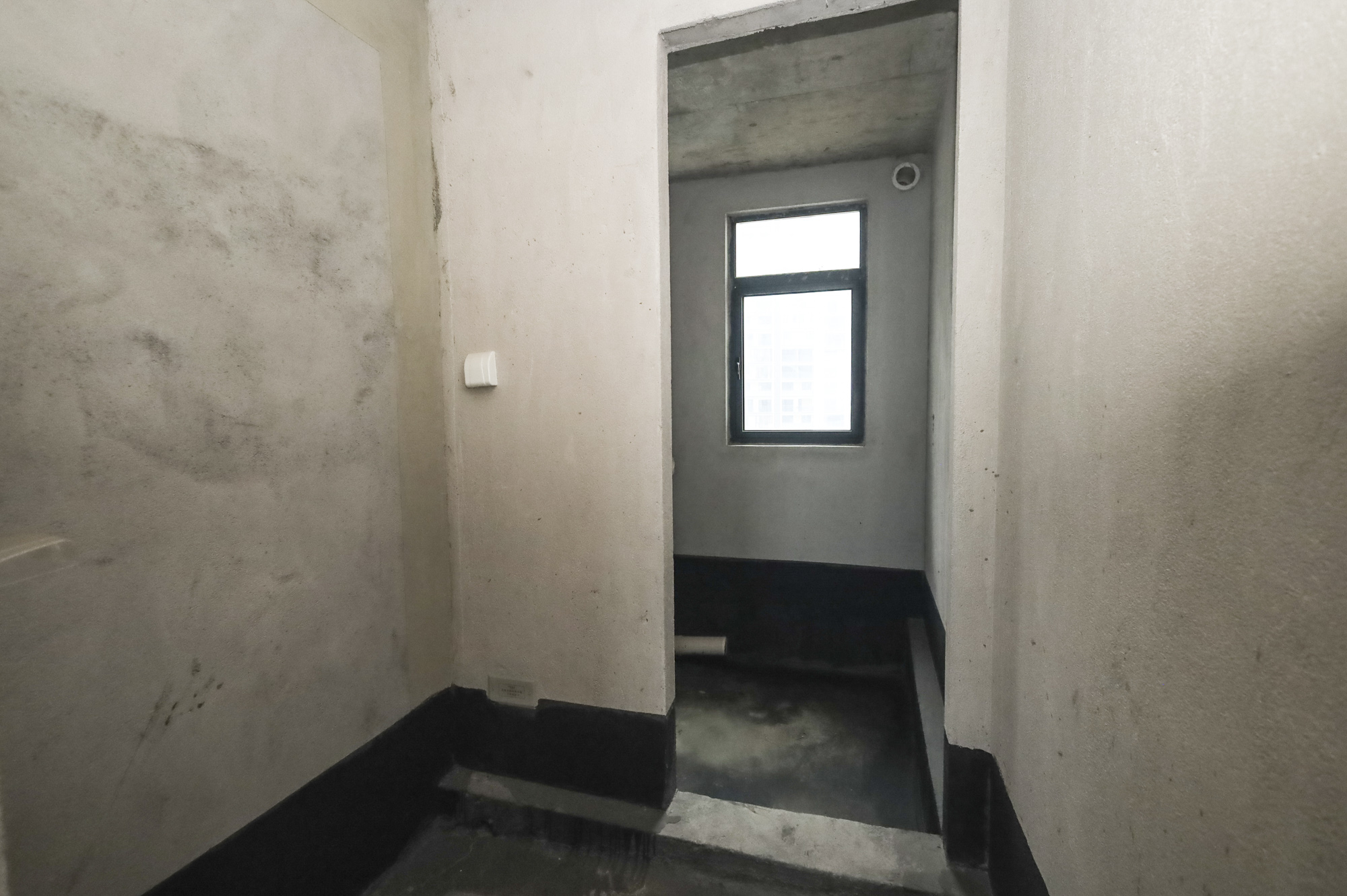 地铁中建江山玖樾  4室2厅2卫    320.0万 地铁中建江山玖樾  4室2厅2卫    320.0万卫生间