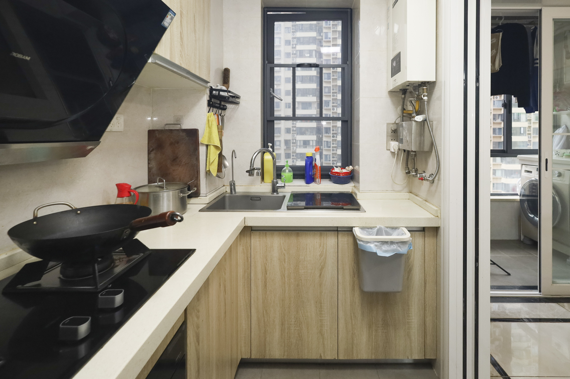 钱隆世家 4室2厅2卫 120.0万 钱隆世家 4室2厅2卫 120.0万厨房