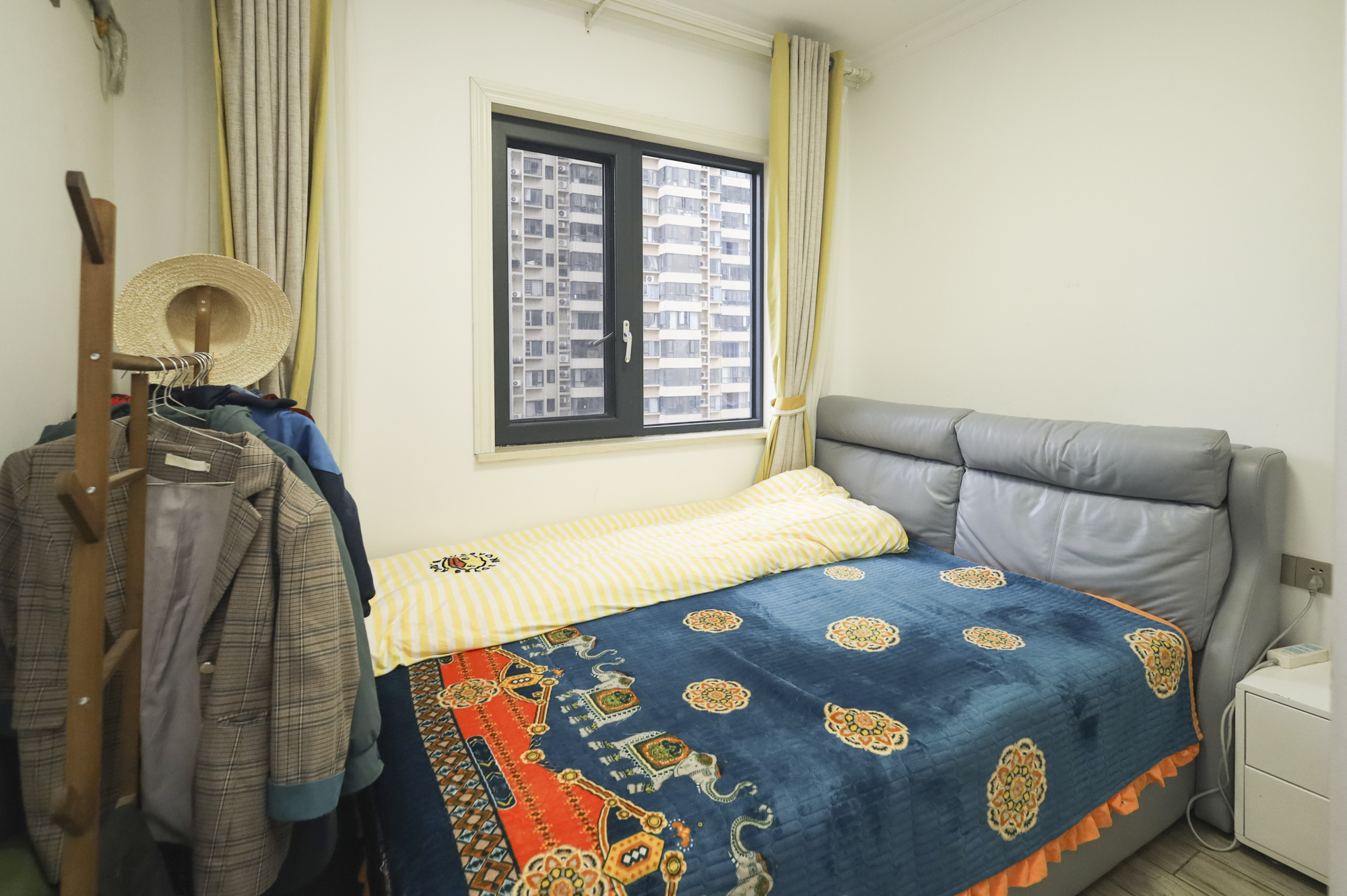 钱隆世家 4室2厅2卫 120.0万 钱隆世家 4室2厅2卫 120.0万卧室