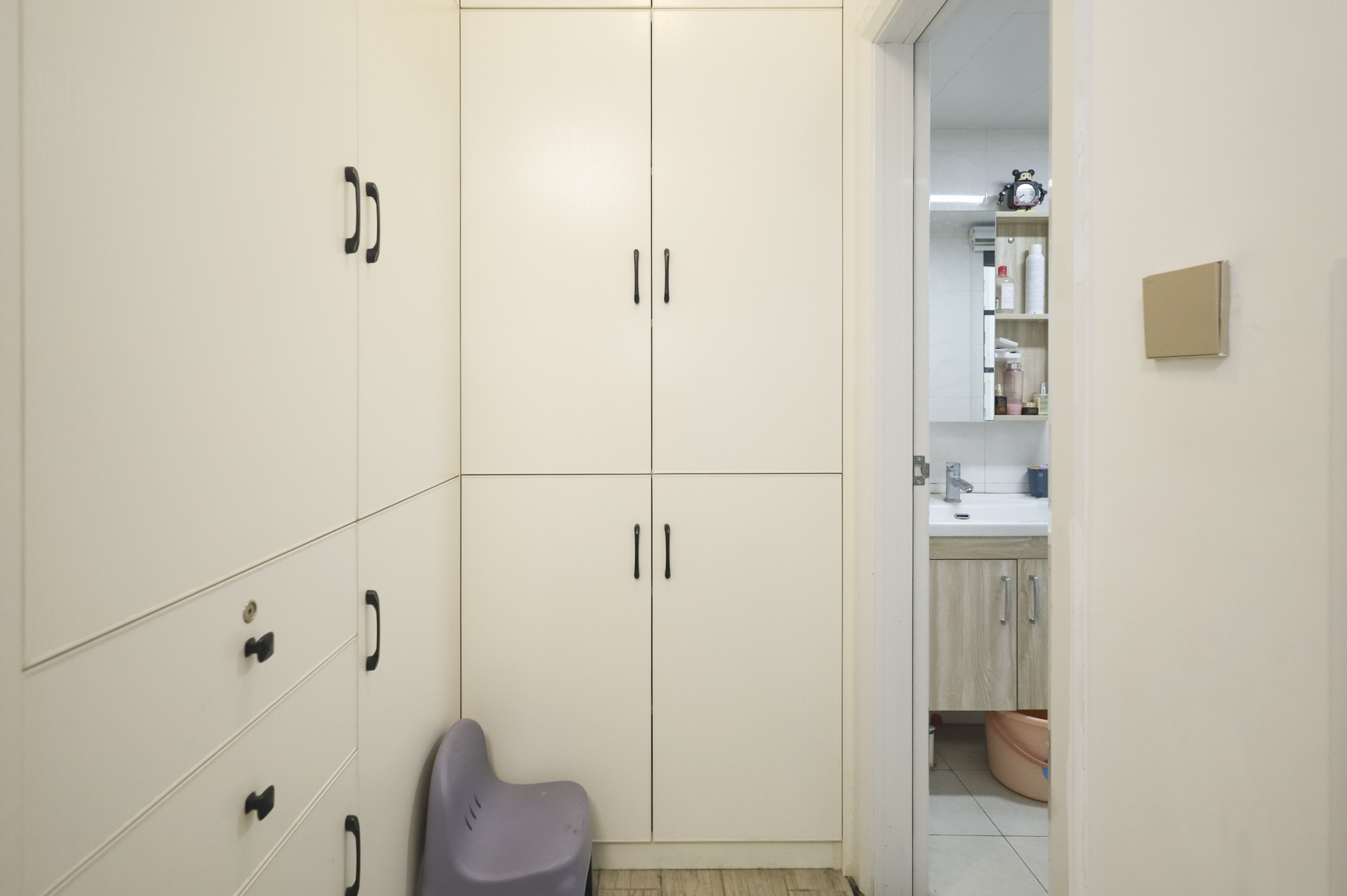 钱隆世家 4室2厅2卫 120.0万 钱隆世家 4室2厅2卫 120.0万卧室