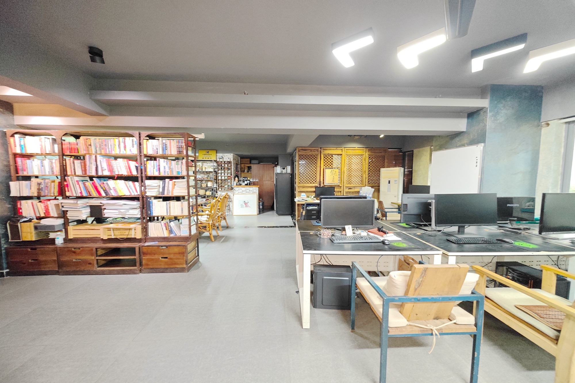 万博汇  1室1厅1卫   65.00万客厅