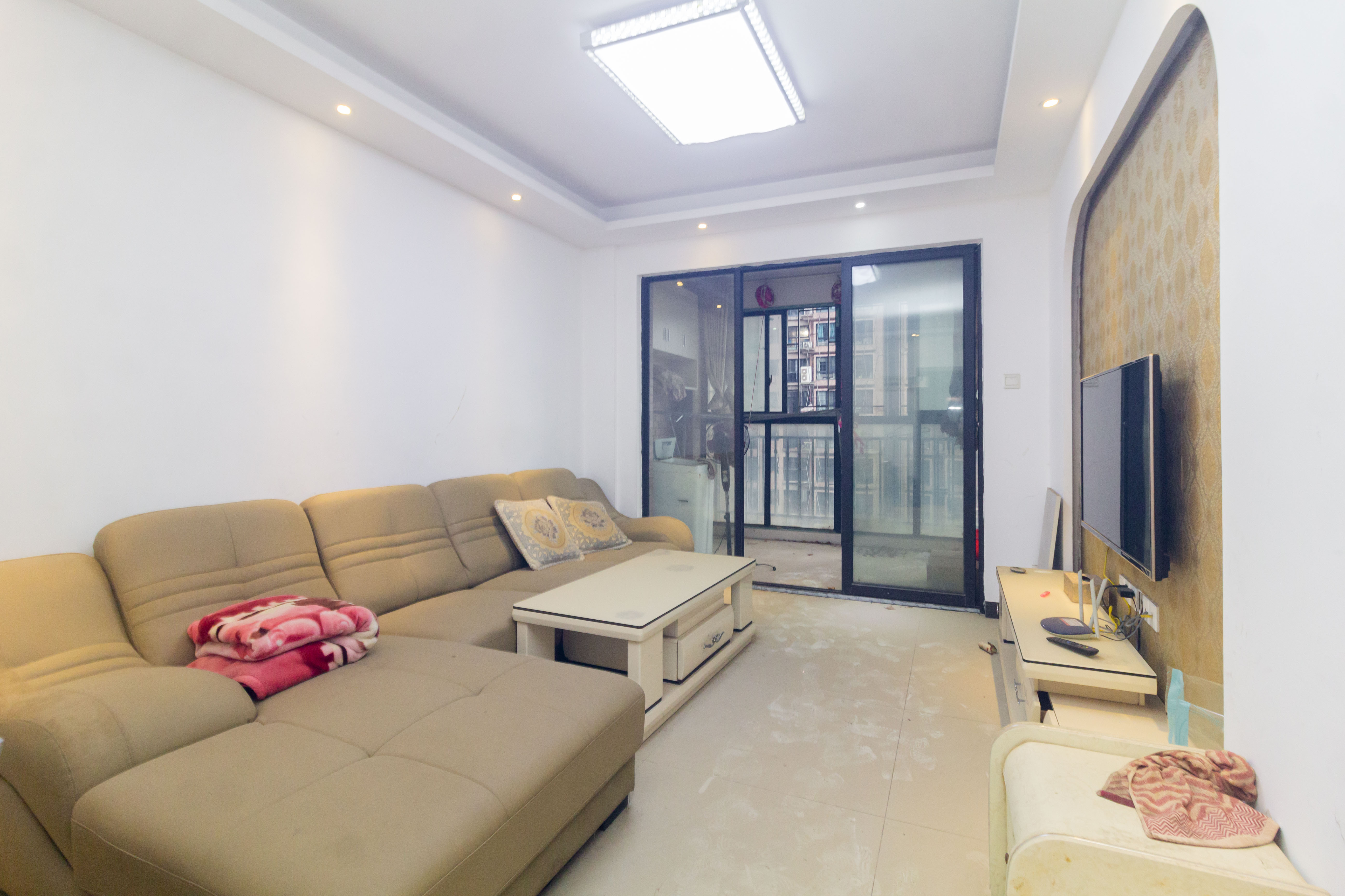 康桥长郡  2室1厅1卫    52.8万 康桥长郡  2室1厅1卫    52.8万客厅